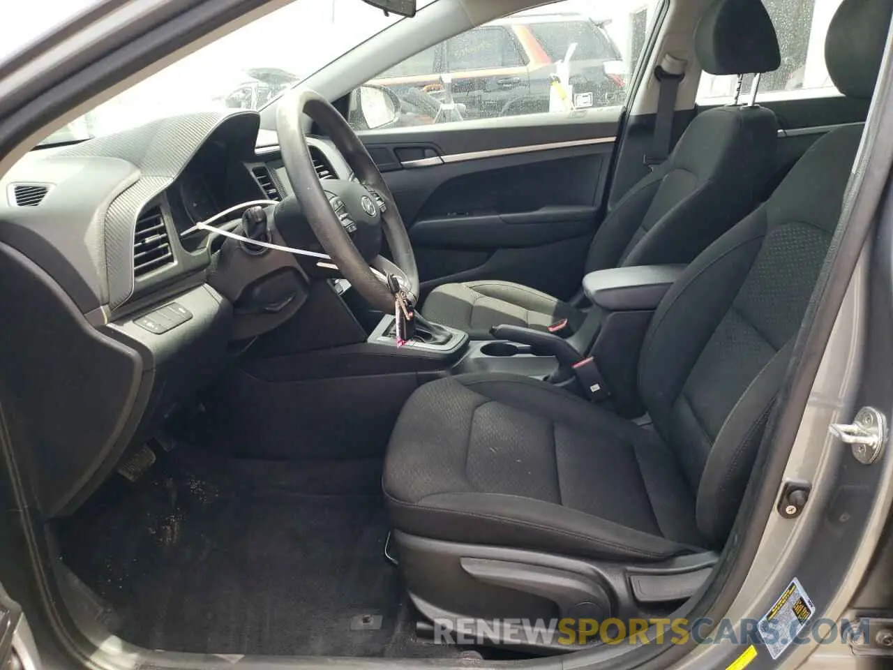 7 Photograph of a damaged car KMHD74LF6KU833555 HYUNDAI ELANTRA 2019