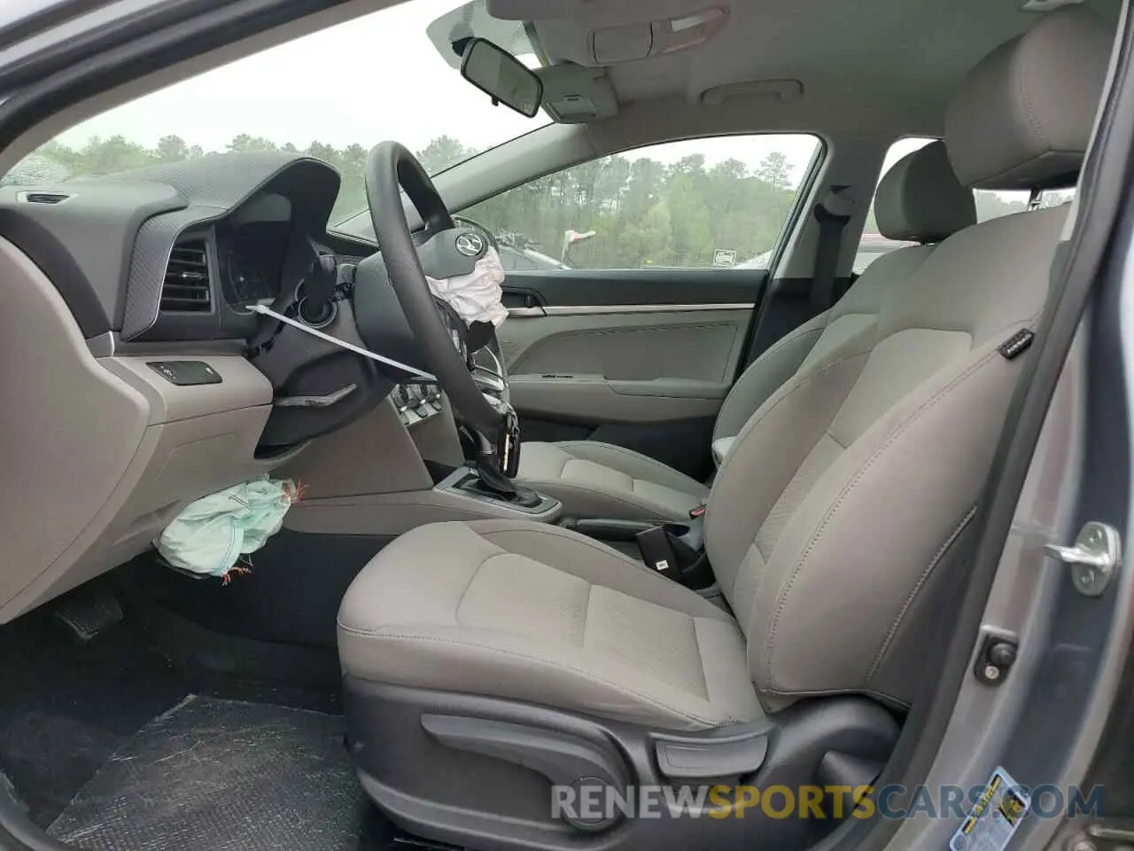 7 Photograph of a damaged car KMHD74LF6KU869679 HYUNDAI ELANTRA 2019