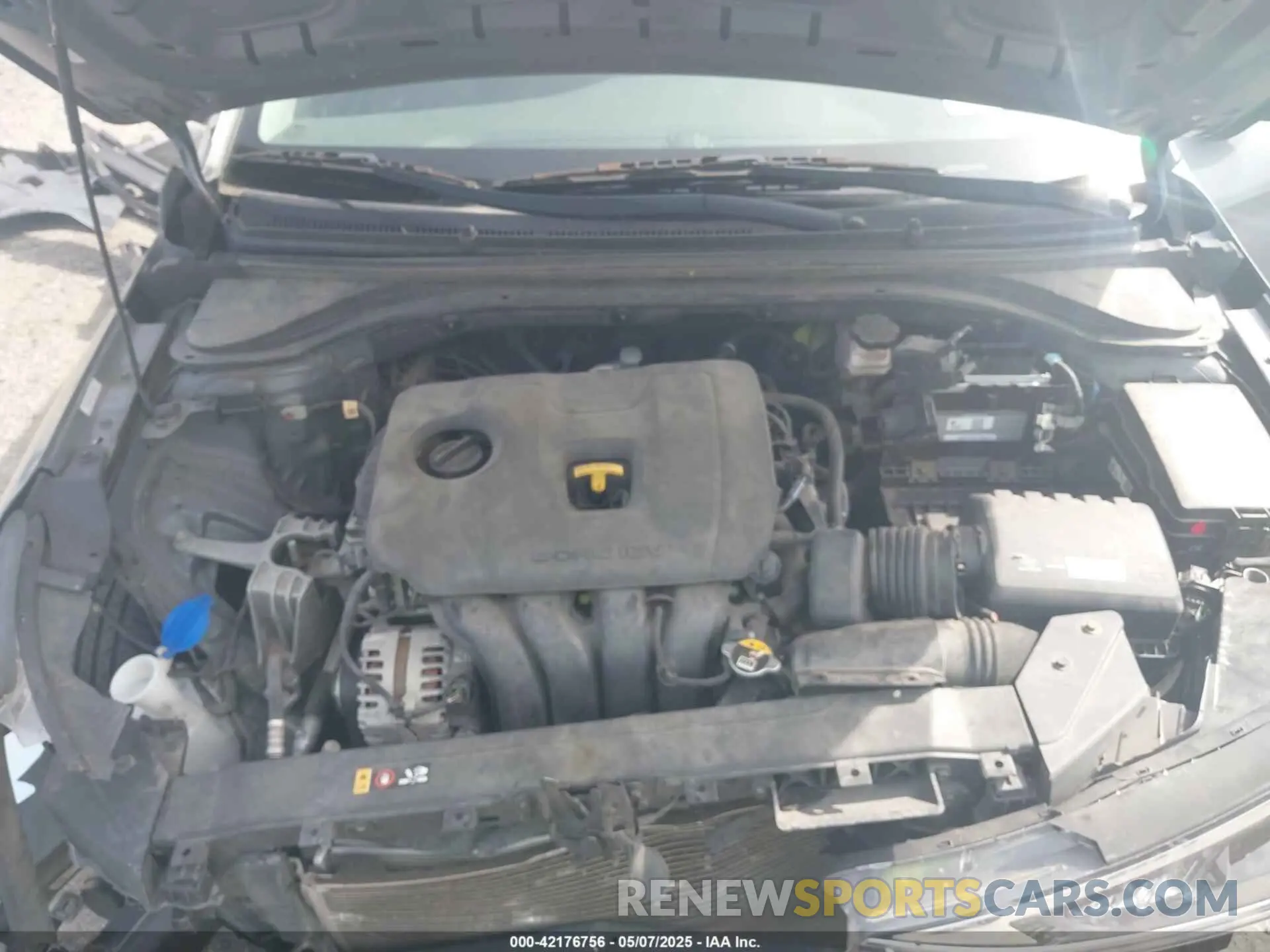 10 Photograph of a damaged car KMHD74LF7KU789713 HYUNDAI ELANTRA 2019