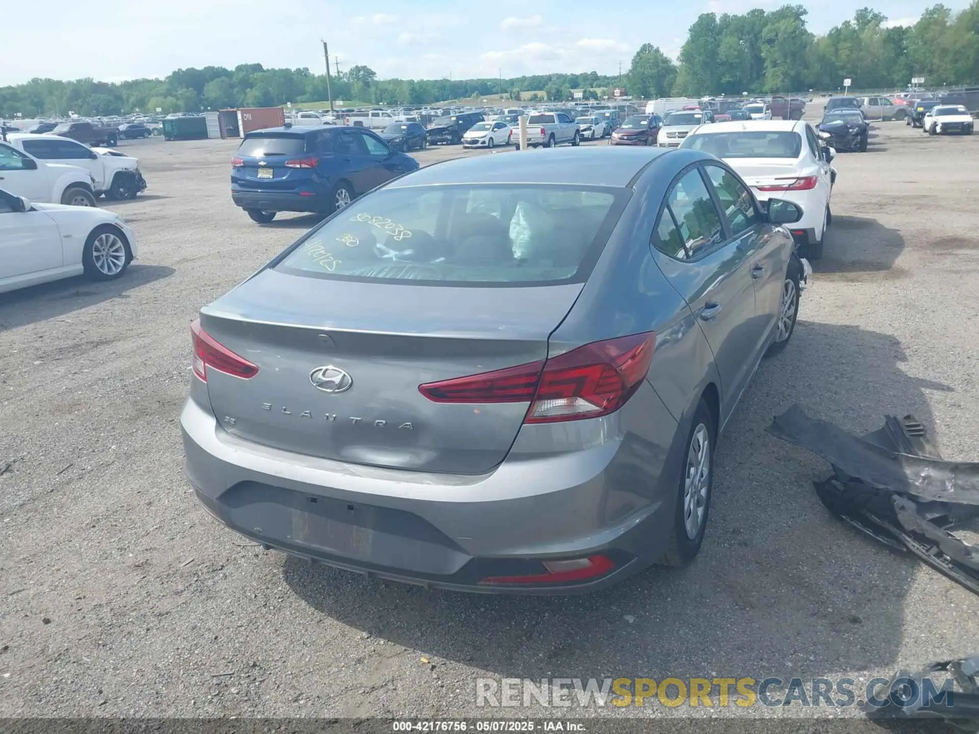 15 Photograph of a damaged car KMHD74LF7KU789713 HYUNDAI ELANTRA 2019