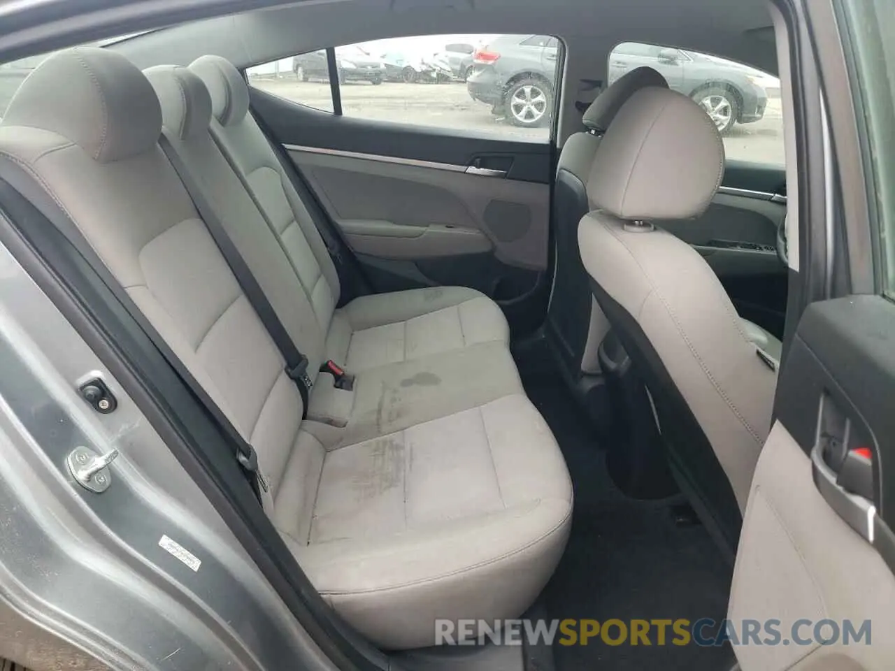 10 Photograph of a damaged car KMHD74LF8KU789073 HYUNDAI ELANTRA 2019