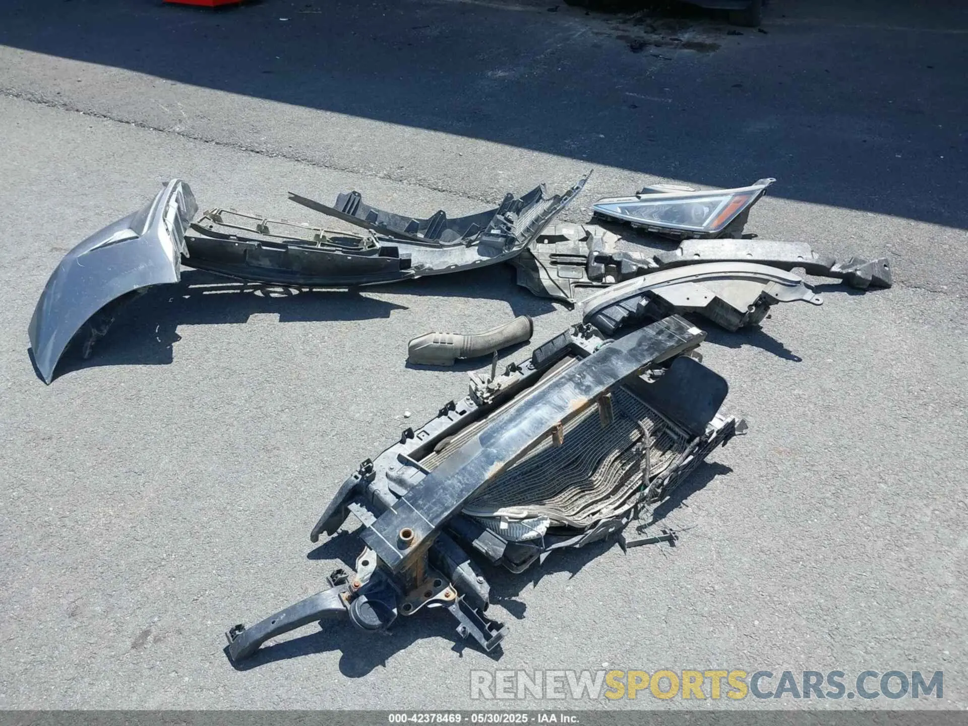 12 Photograph of a damaged car KMHD74LF8KU810164 HYUNDAI ELANTRA 2019
