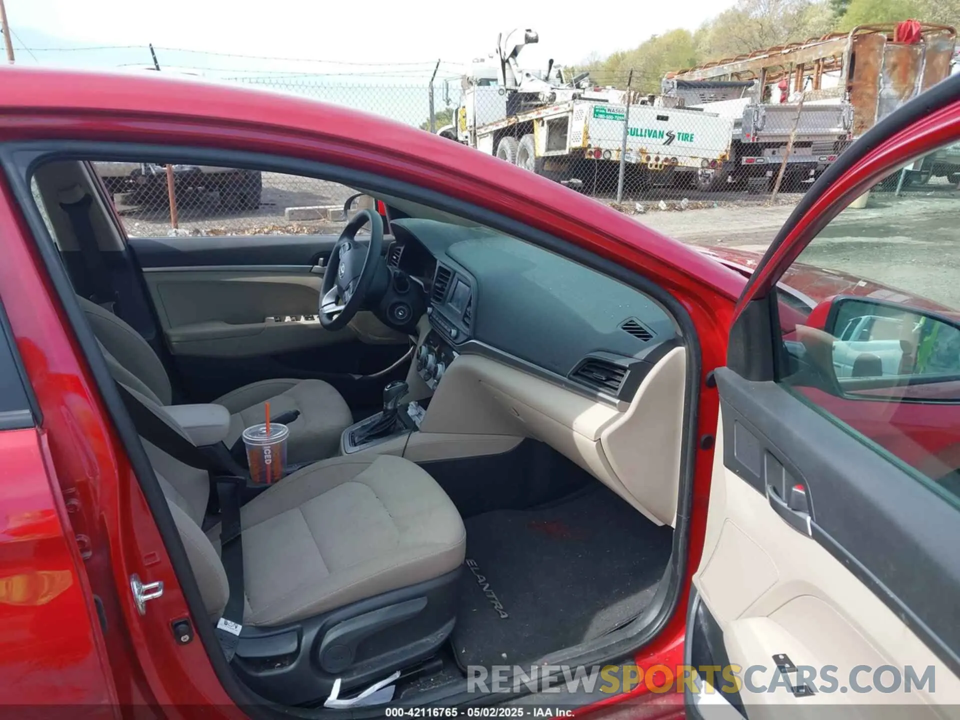 5 Photograph of a damaged car KMHD74LF9KU790216 HYUNDAI ELANTRA 2019