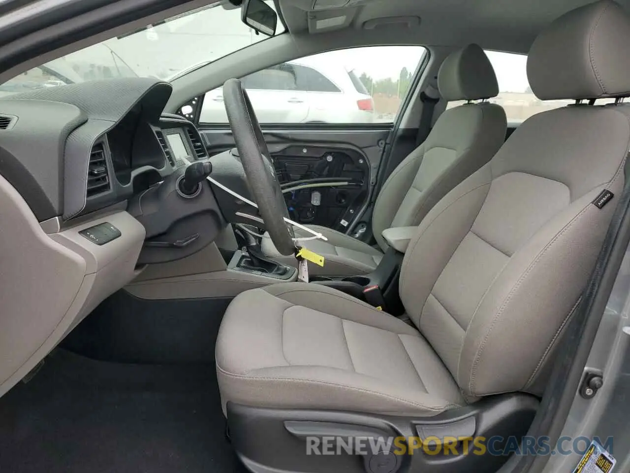 7 Photograph of a damaged car KMHD74LF9KU808391 HYUNDAI ELANTRA 2019