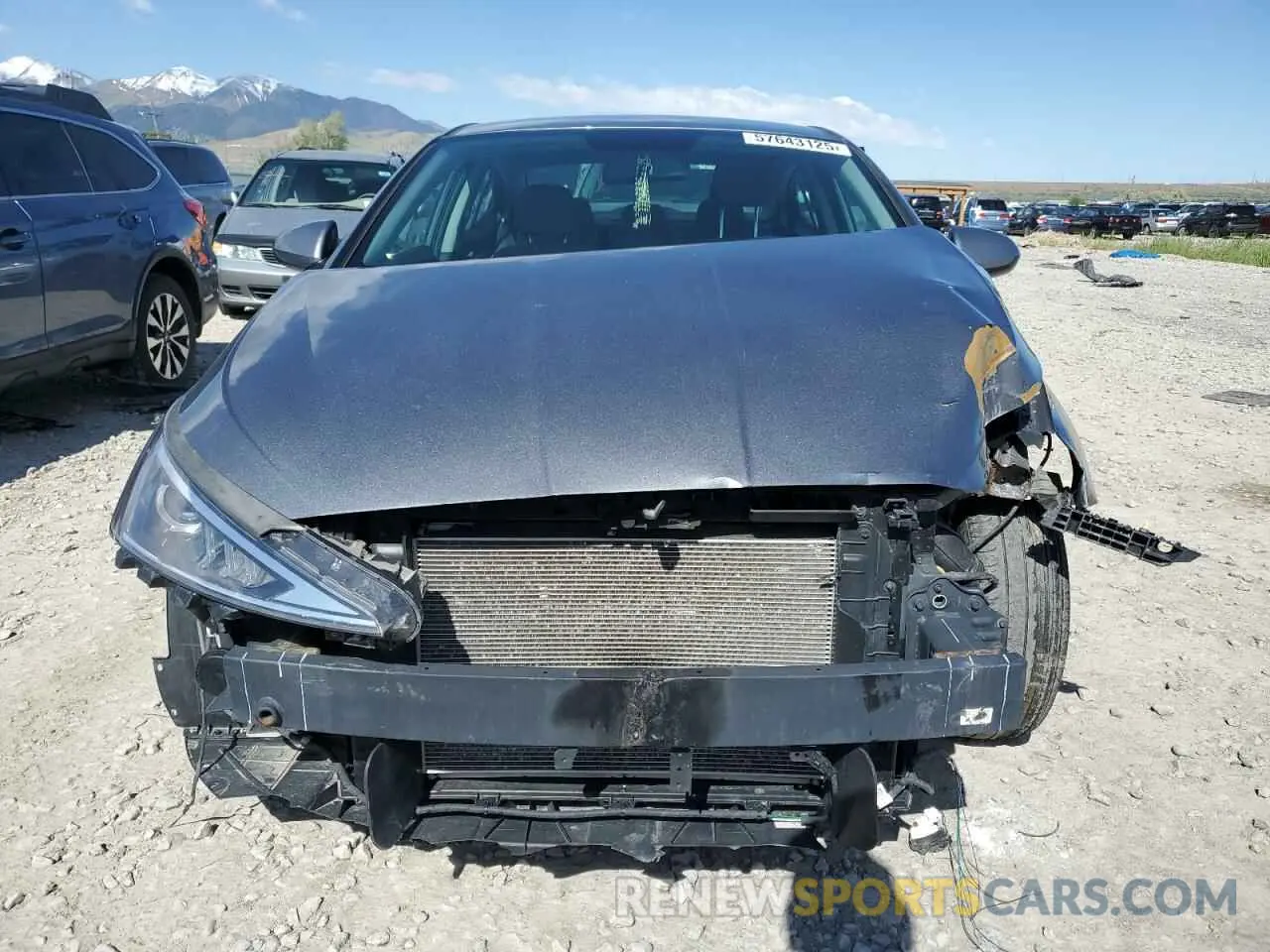 5 Photograph of a damaged car KMHD74LFXKU830657 HYUNDAI ELANTRA 2019