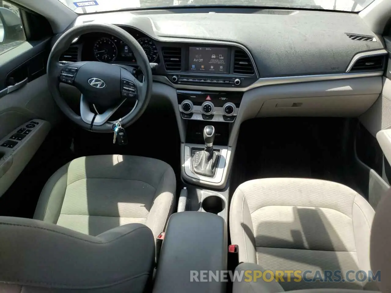 8 Photograph of a damaged car KMHD84LF0KU738177 HYUNDAI ELANTRA 2019