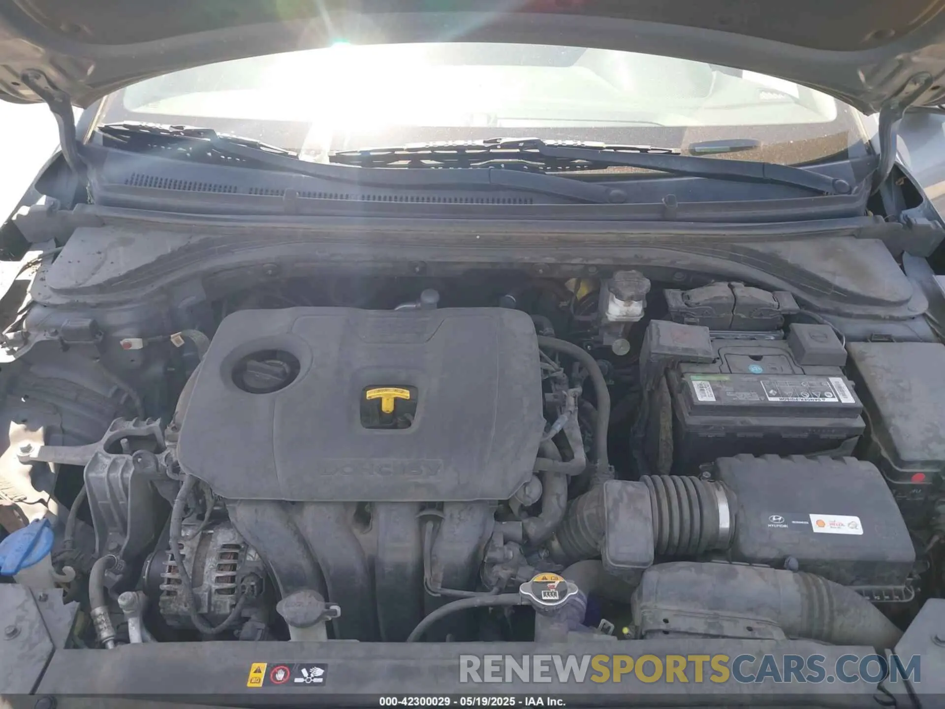 10 Photograph of a damaged car KMHD84LF0KU761622 HYUNDAI ELANTRA 2019