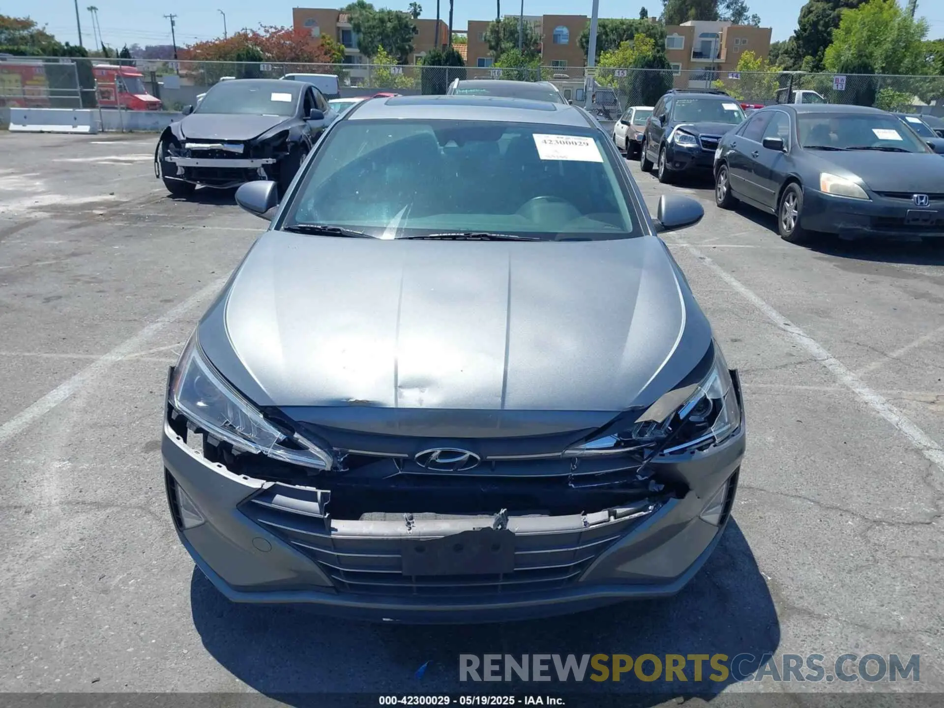 12 Photograph of a damaged car KMHD84LF0KU761622 HYUNDAI ELANTRA 2019