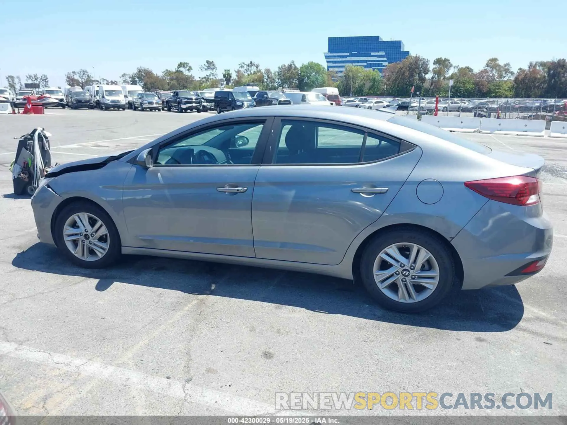 14 Photograph of a damaged car KMHD84LF0KU761622 HYUNDAI ELANTRA 2019