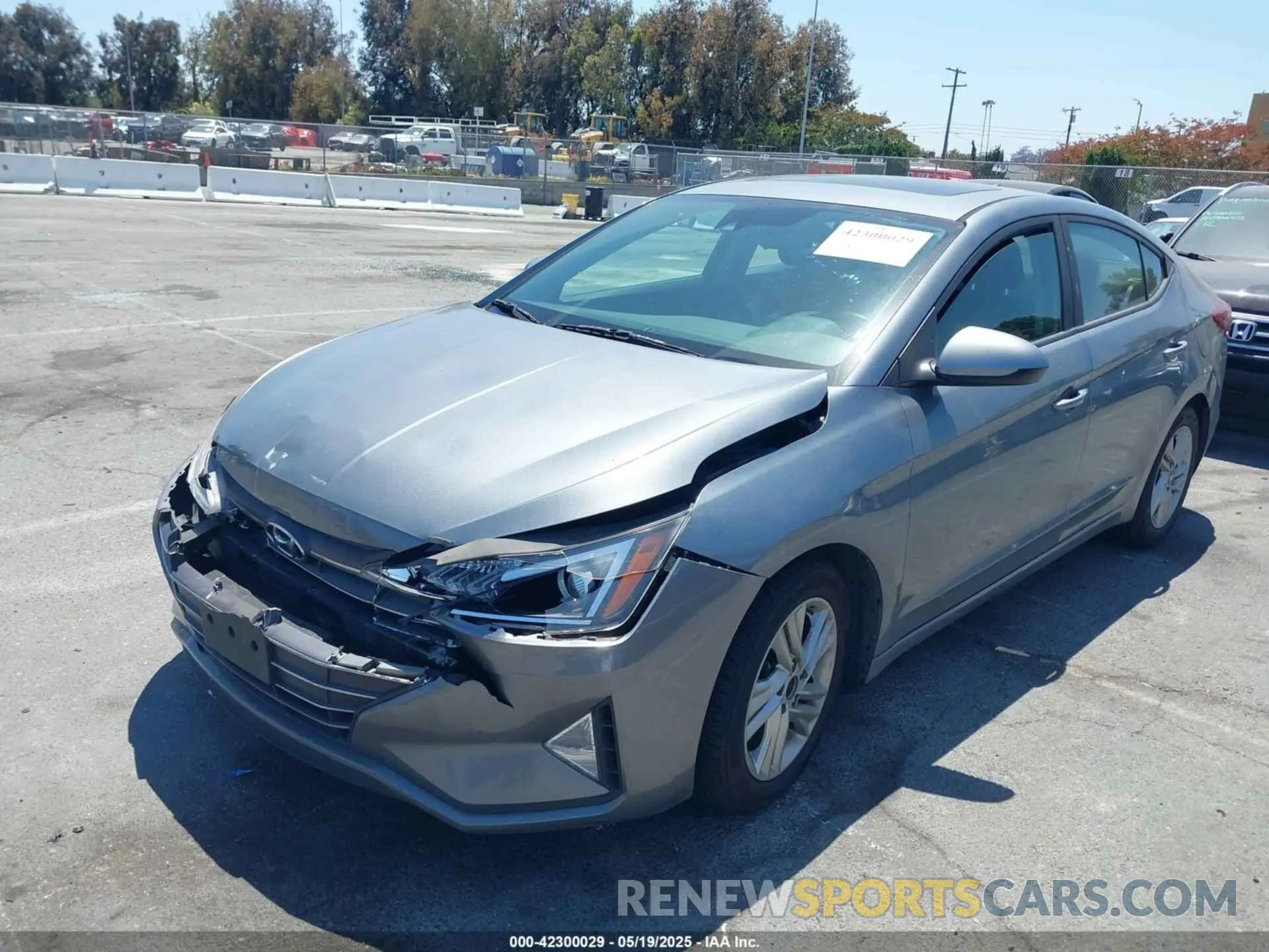 2 Photograph of a damaged car KMHD84LF0KU761622 HYUNDAI ELANTRA 2019