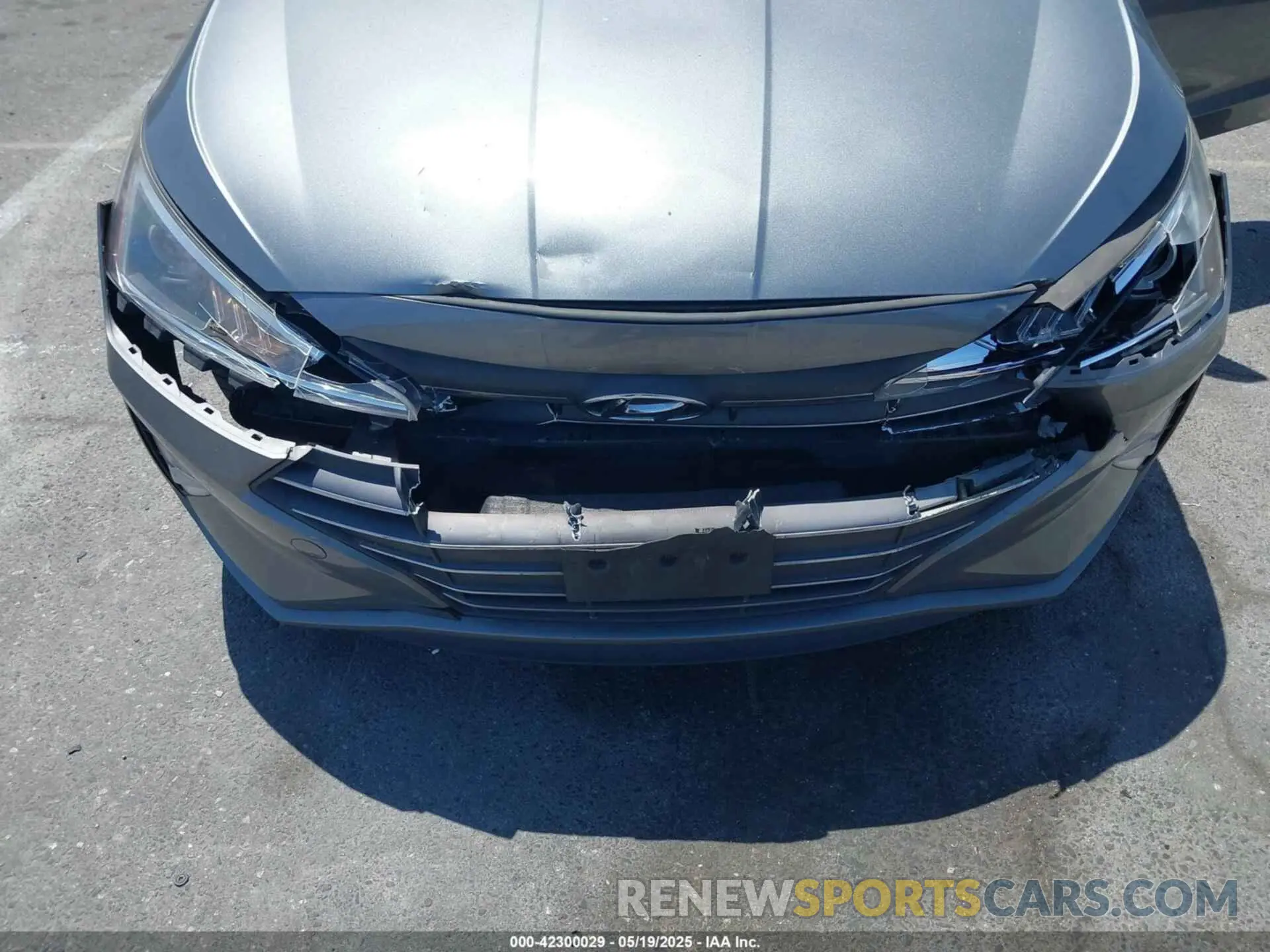 6 Photograph of a damaged car KMHD84LF0KU761622 HYUNDAI ELANTRA 2019