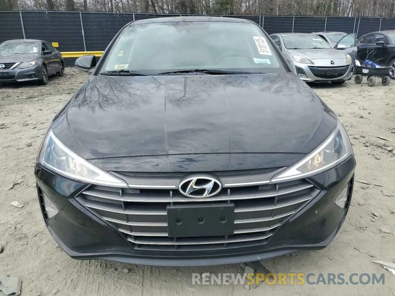 5 Photograph of a damaged car KMHD84LF0KU779361 HYUNDAI ELANTRA 2019