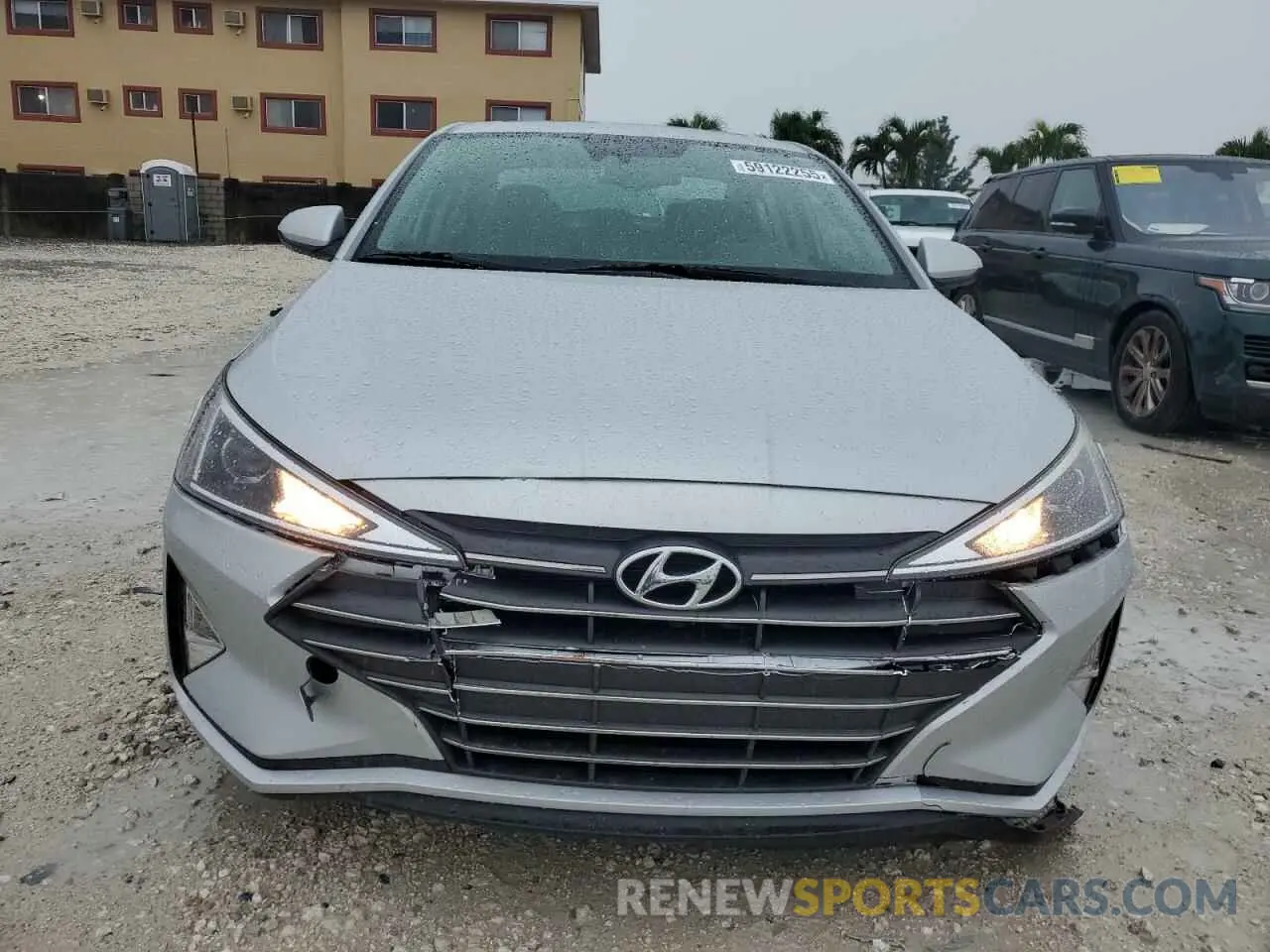 5 Photograph of a damaged car KMHD84LF0KU806638 HYUNDAI ELANTRA 2019