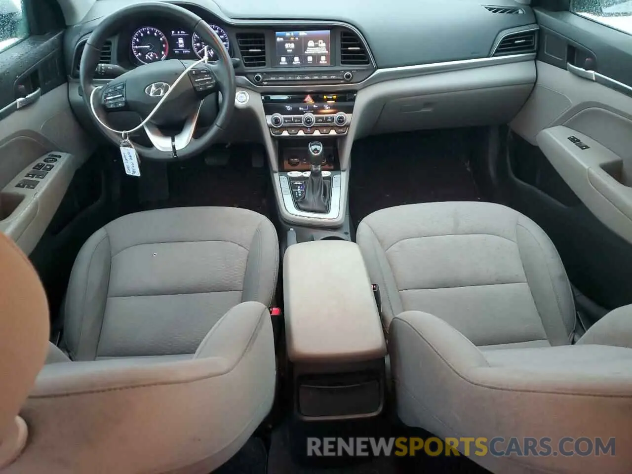 8 Photograph of a damaged car KMHD84LF0KU806638 HYUNDAI ELANTRA 2019