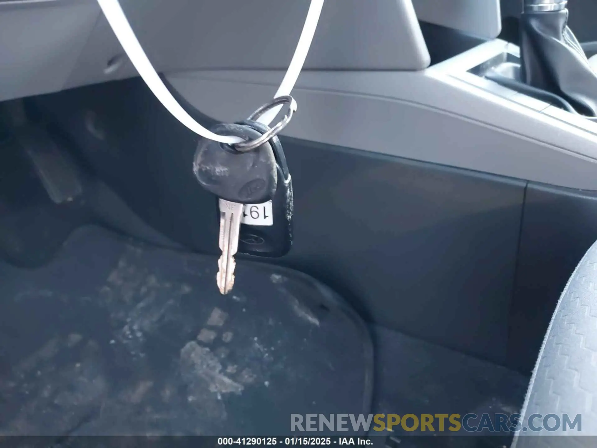 11 Photograph of a damaged car KMHD84LF1KU731142 HYUNDAI ELANTRA 2019