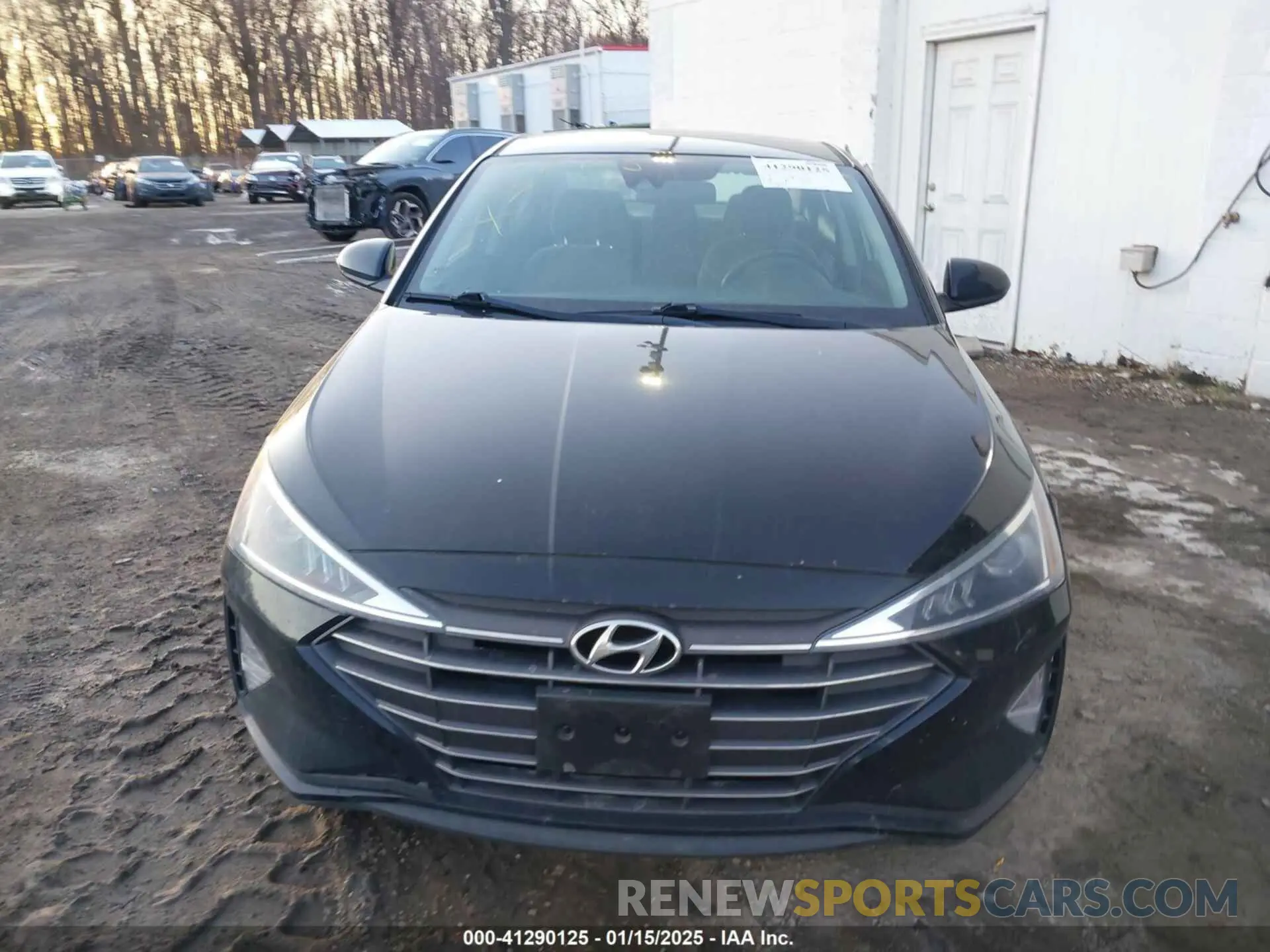 12 Photograph of a damaged car KMHD84LF1KU731142 HYUNDAI ELANTRA 2019
