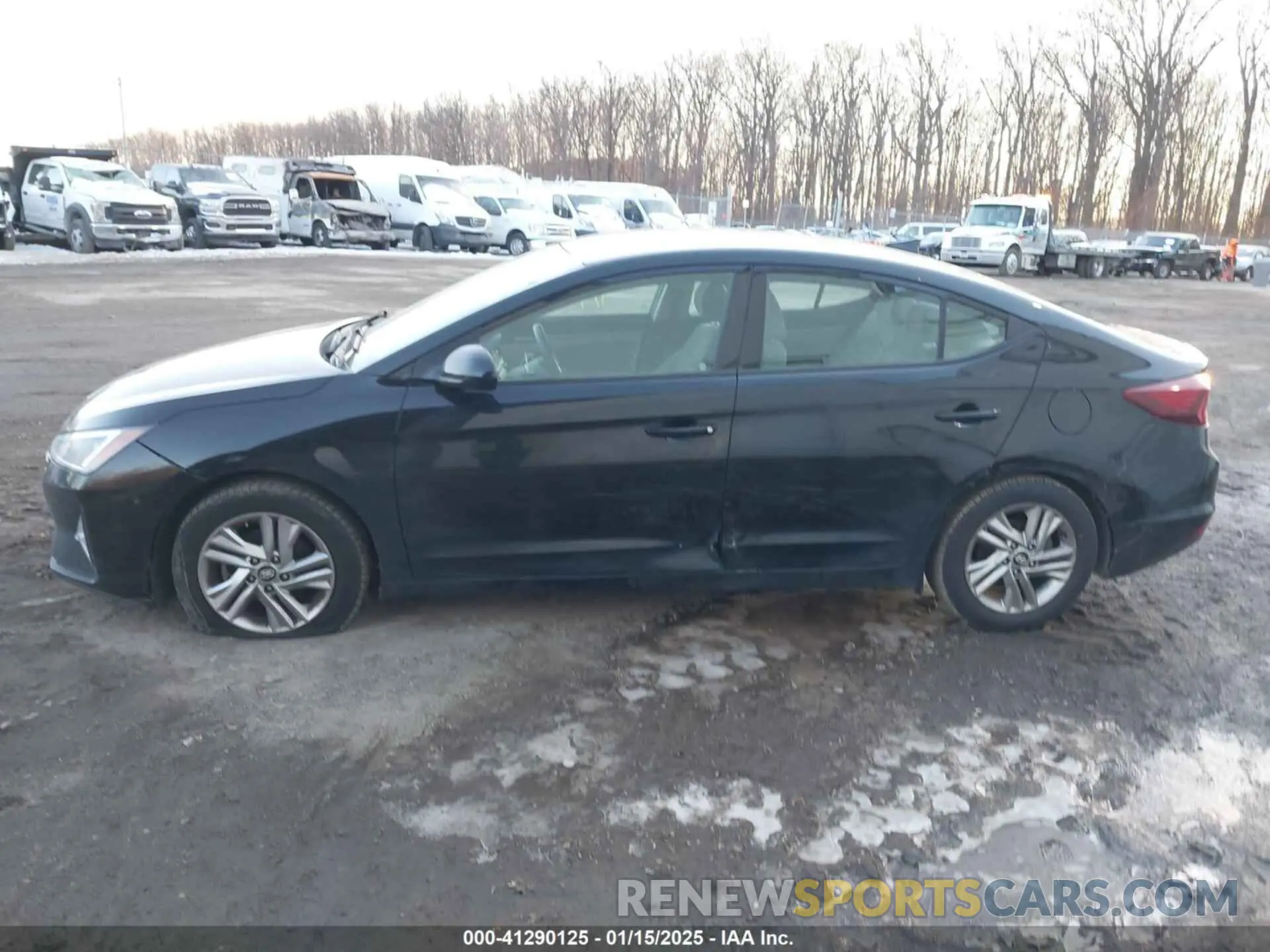 14 Photograph of a damaged car KMHD84LF1KU731142 HYUNDAI ELANTRA 2019