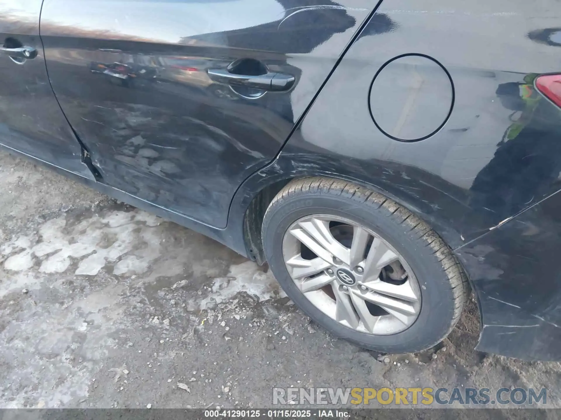 6 Photograph of a damaged car KMHD84LF1KU731142 HYUNDAI ELANTRA 2019