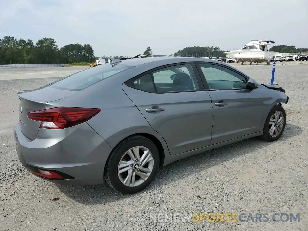 3 Photograph of a damaged car KMHD84LF1KU786996 HYUNDAI ELANTRA 2019