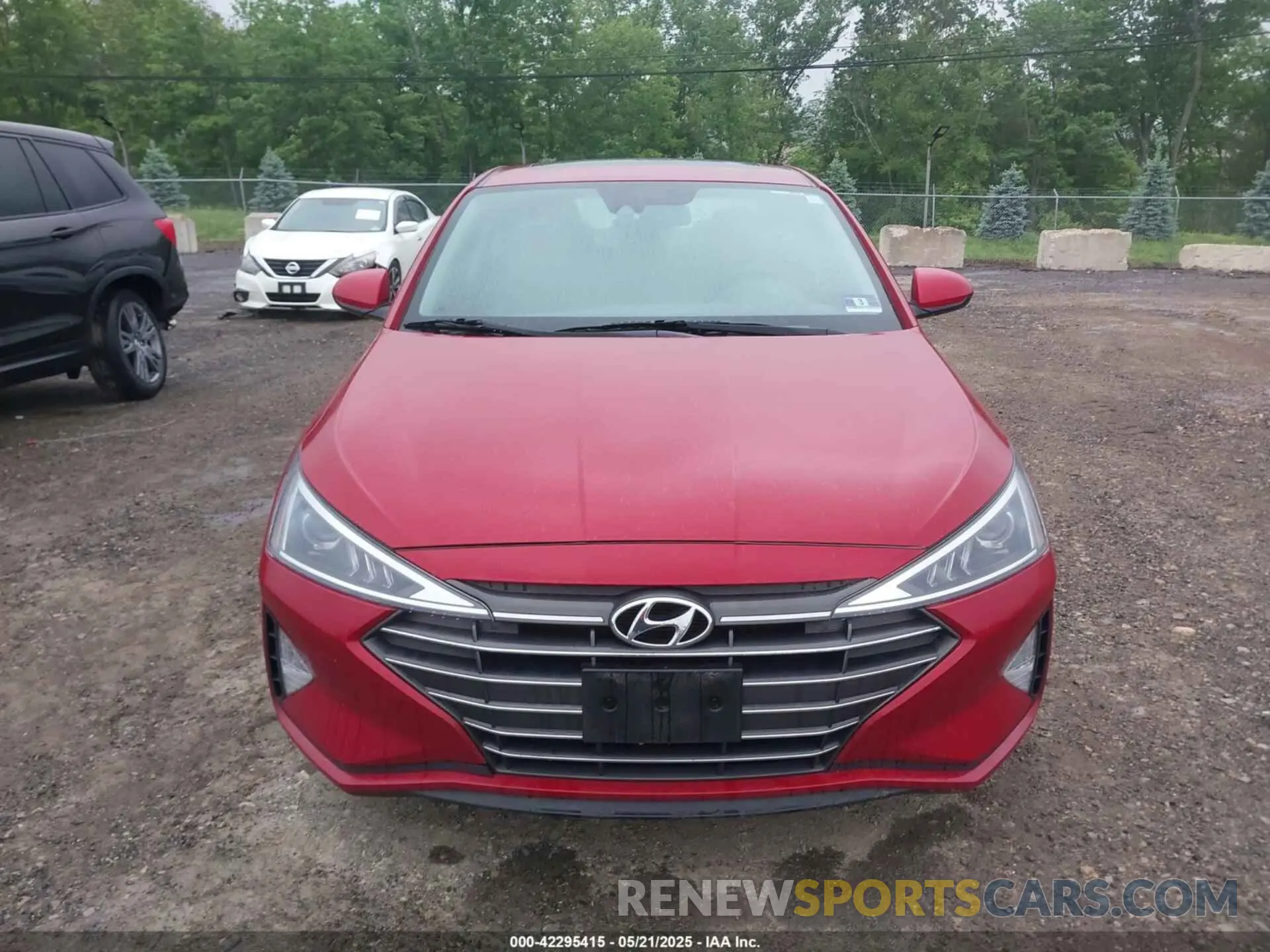 12 Photograph of a damaged car KMHD84LF1KU787565 HYUNDAI ELANTRA 2019