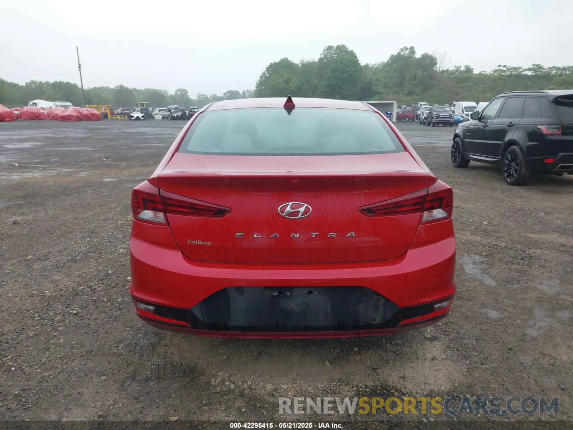 16 Photograph of a damaged car KMHD84LF1KU787565 HYUNDAI ELANTRA 2019