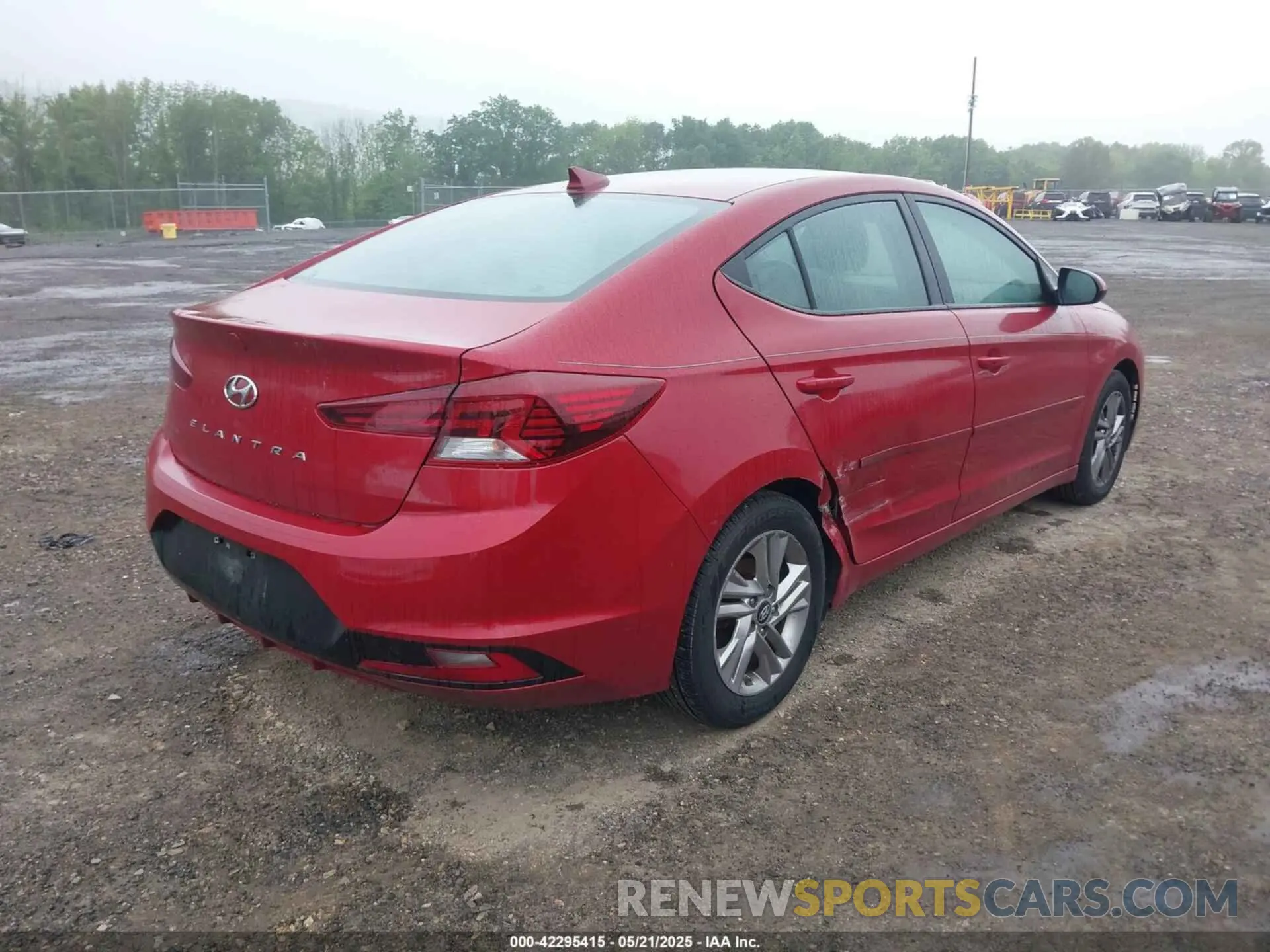 4 Photograph of a damaged car KMHD84LF1KU787565 HYUNDAI ELANTRA 2019