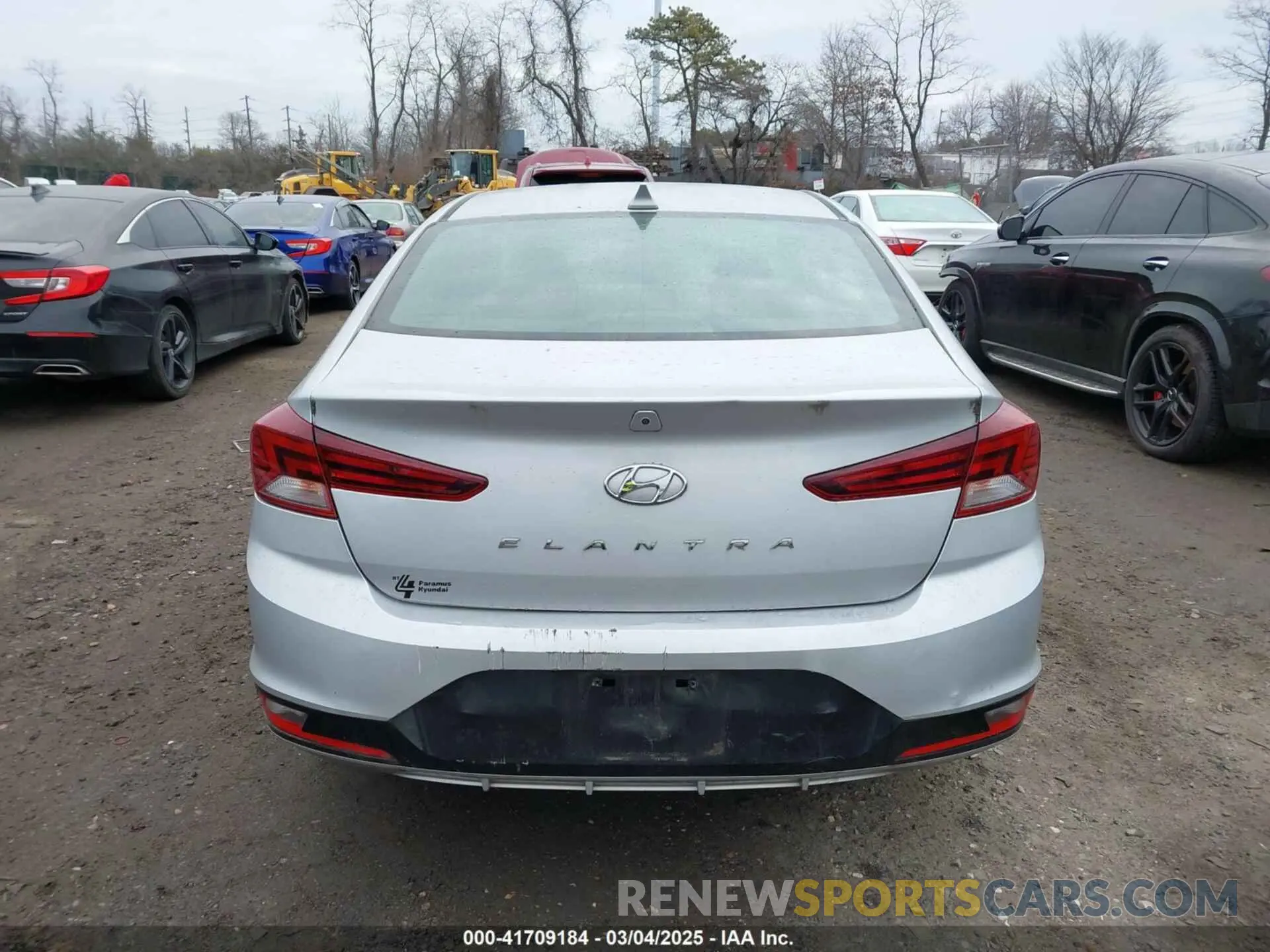 15 Photograph of a damaged car KMHD84LF1KU792720 HYUNDAI ELANTRA 2019