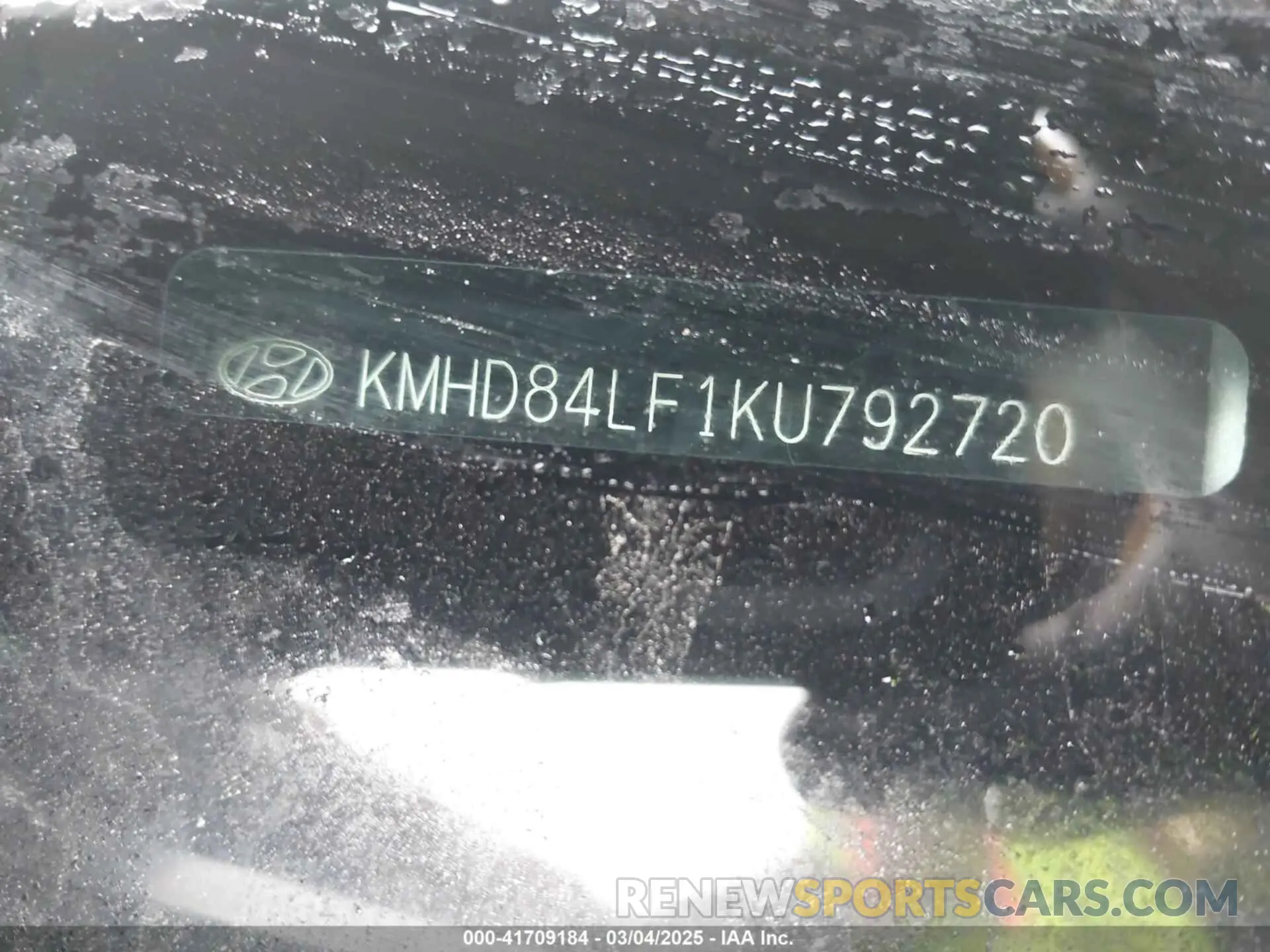 16 Photograph of a damaged car KMHD84LF1KU792720 HYUNDAI ELANTRA 2019