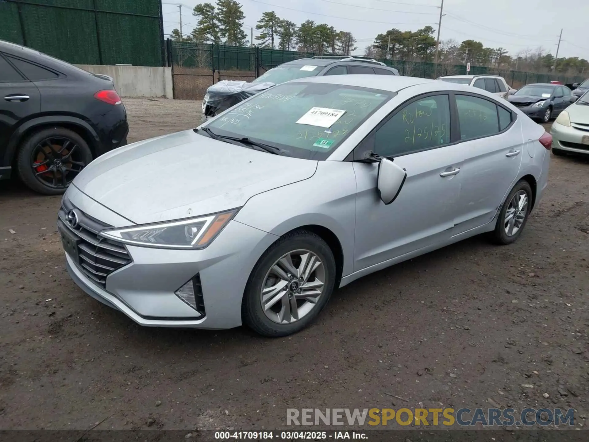 2 Photograph of a damaged car KMHD84LF1KU792720 HYUNDAI ELANTRA 2019