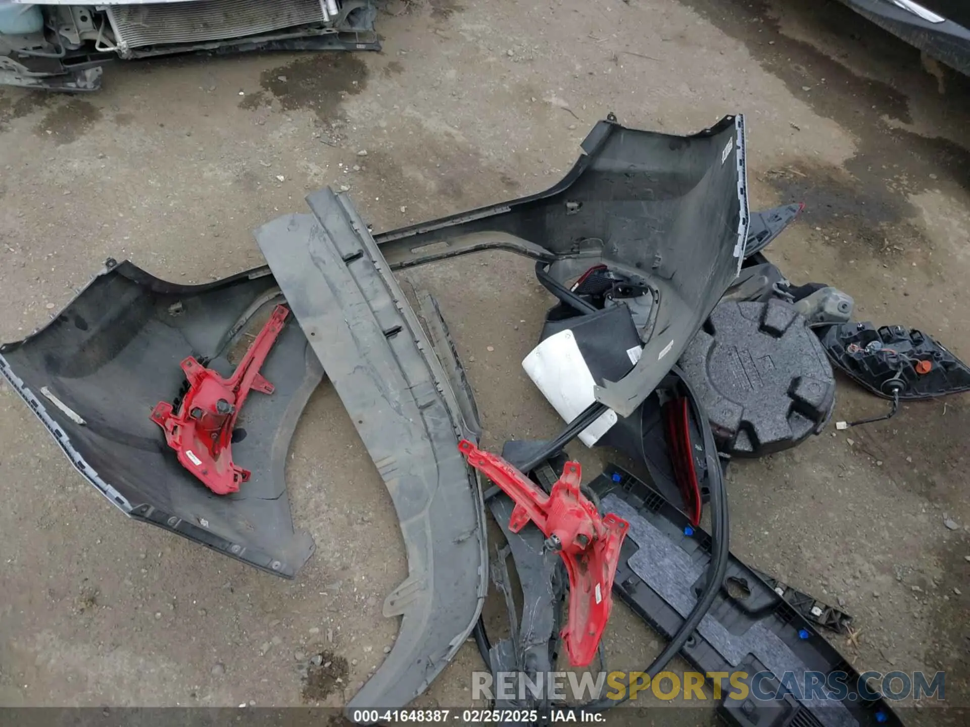 12 Photograph of a damaged car KMHD84LF1KU816854 HYUNDAI ELANTRA 2019