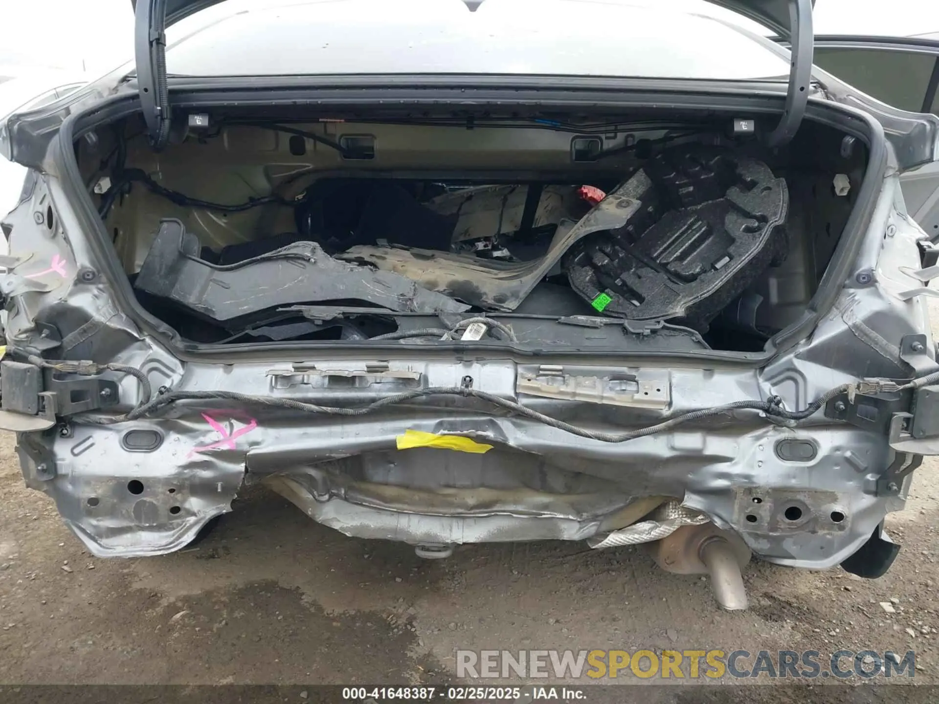 19 Photograph of a damaged car KMHD84LF1KU816854 HYUNDAI ELANTRA 2019