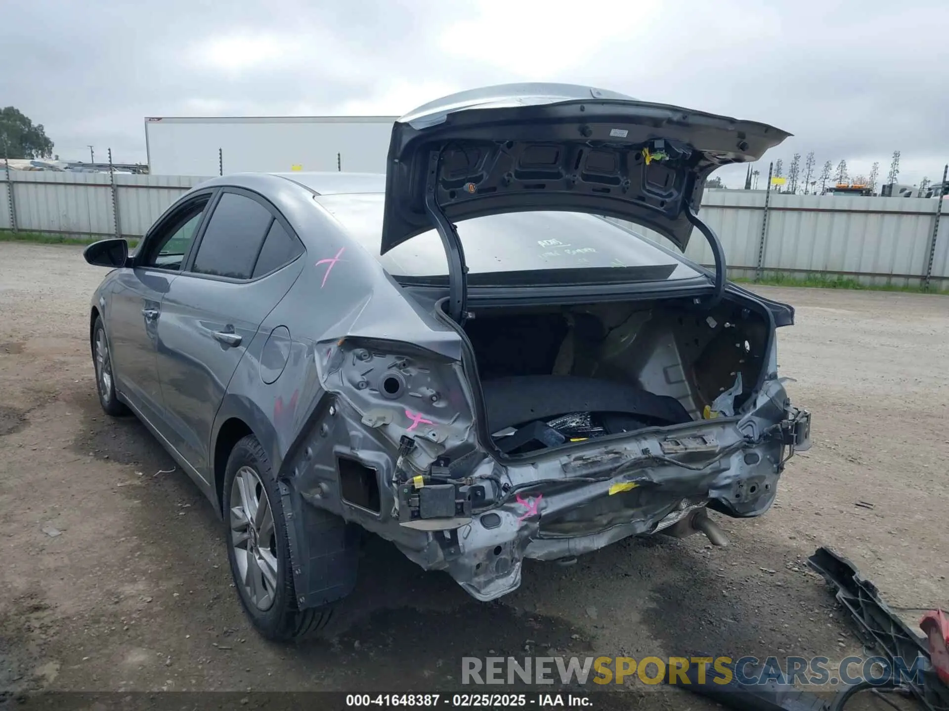 3 Photograph of a damaged car KMHD84LF1KU816854 HYUNDAI ELANTRA 2019