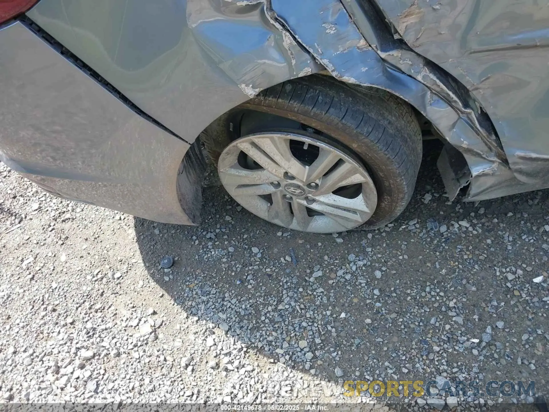 18 Photograph of a damaged car KMHD84LF1KU818927 HYUNDAI ELANTRA 2019