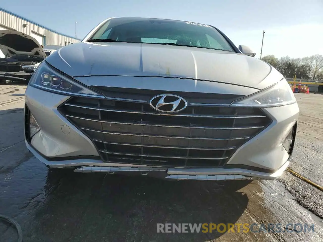 5 Photograph of a damaged car KMHD84LF1KU840894 HYUNDAI ELANTRA 2019