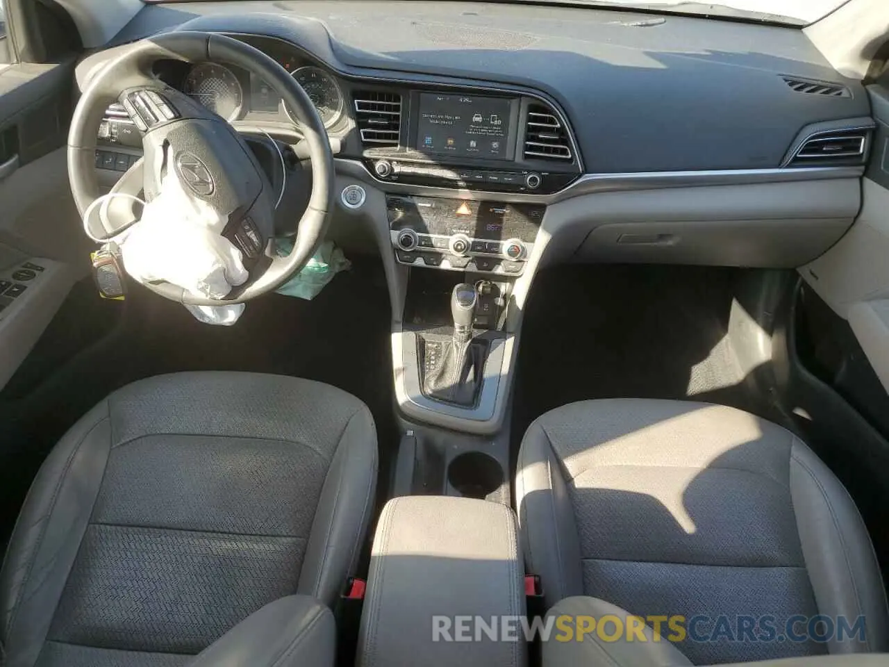 8 Photograph of a damaged car KMHD84LF1KU840894 HYUNDAI ELANTRA 2019