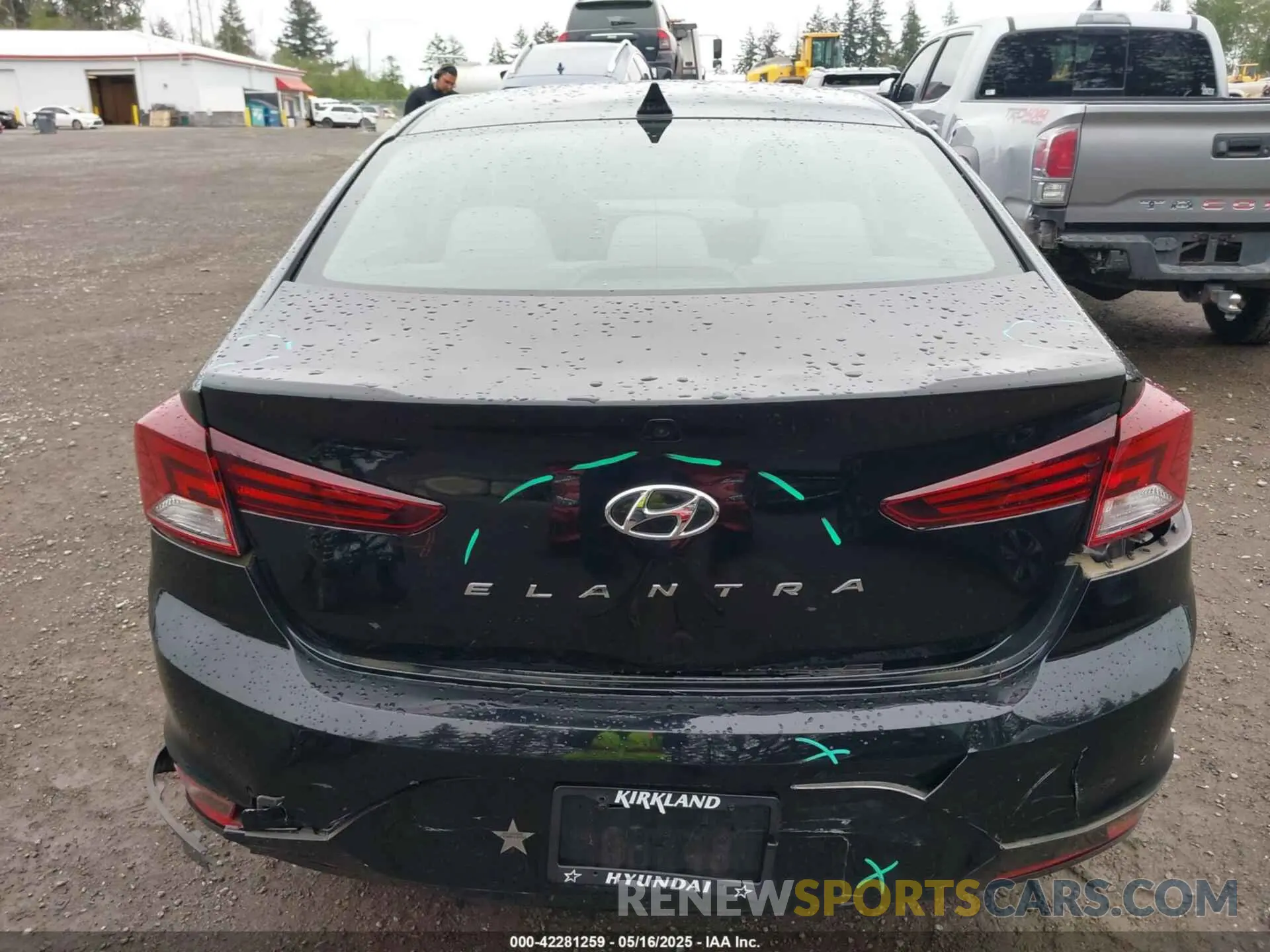 16 Photograph of a damaged car KMHD84LF2KU797912 HYUNDAI ELANTRA 2019