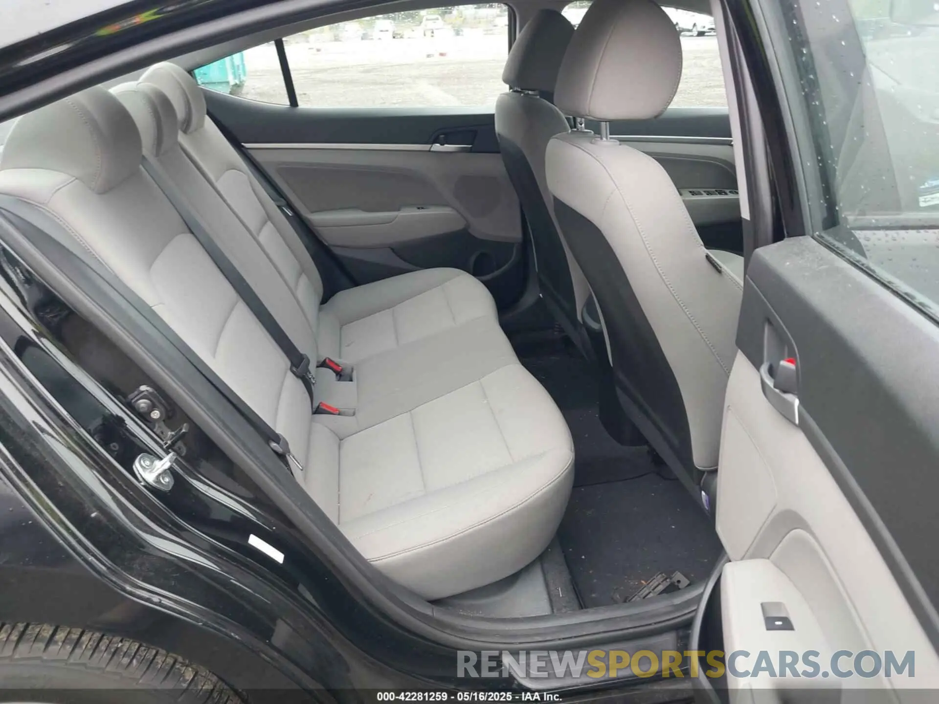 8 Photograph of a damaged car KMHD84LF2KU797912 HYUNDAI ELANTRA 2019