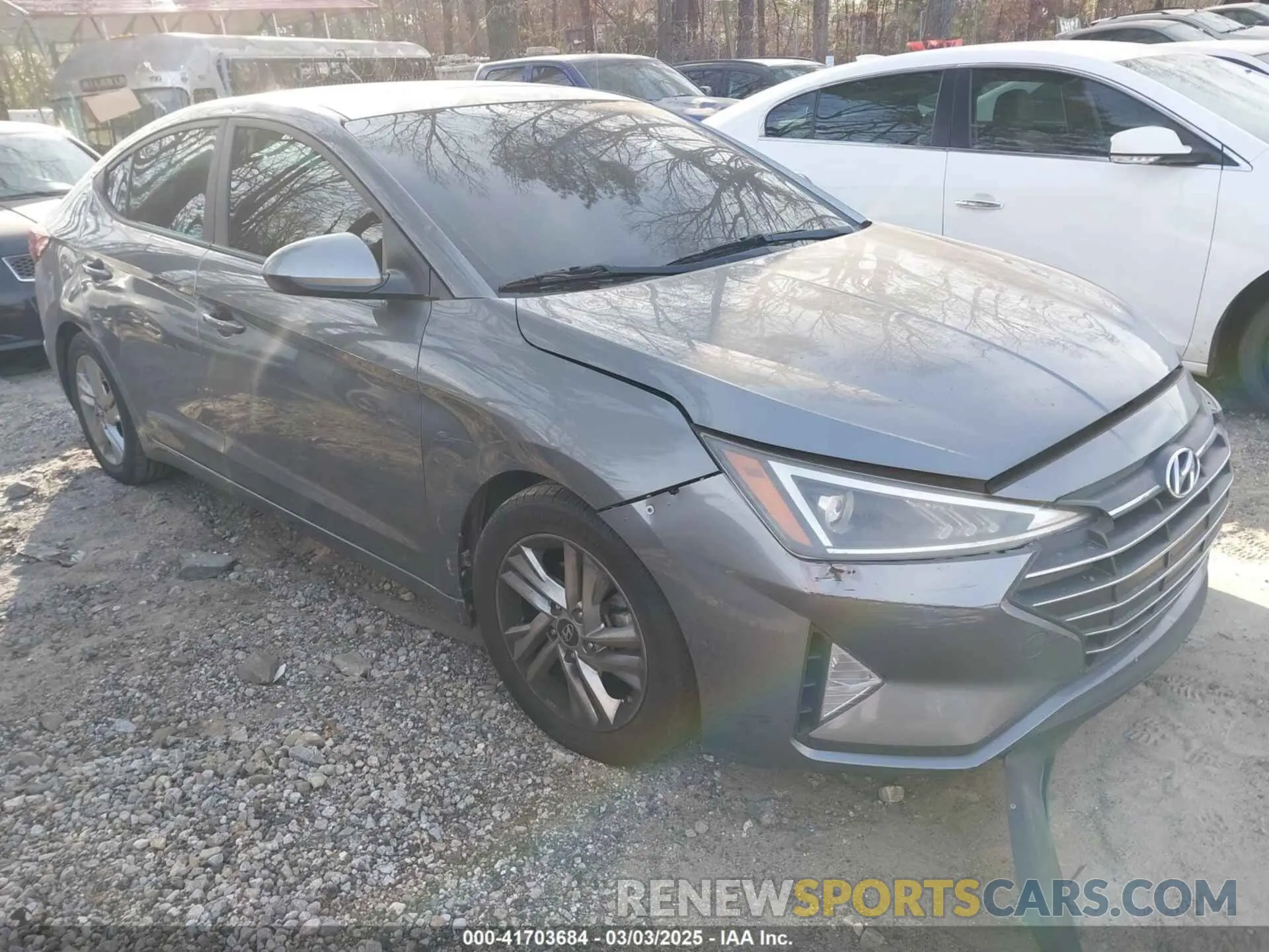 1 Photograph of a damaged car KMHD84LF2KU823697 HYUNDAI ELANTRA 2019