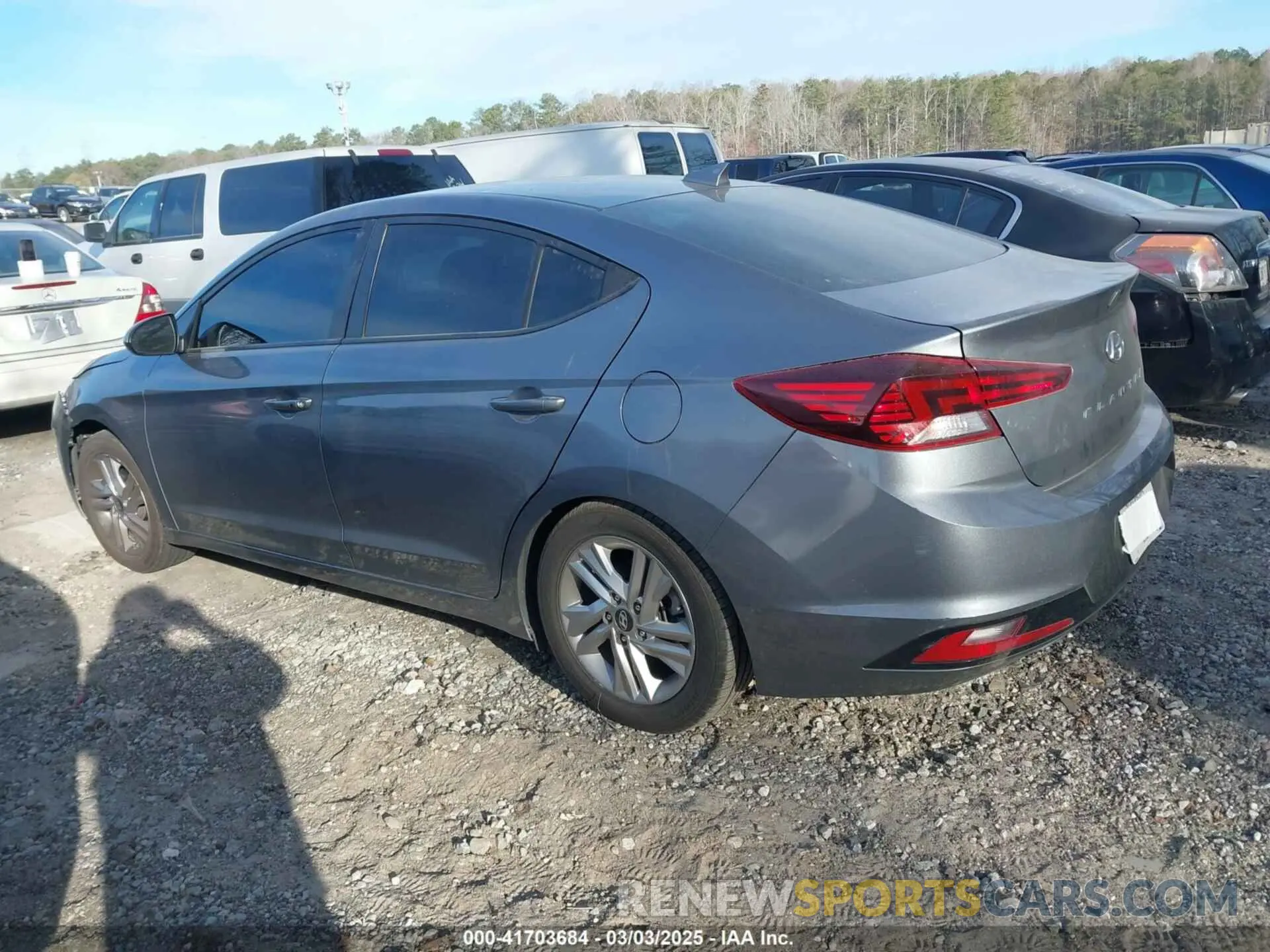 13 Photograph of a damaged car KMHD84LF2KU823697 HYUNDAI ELANTRA 2019