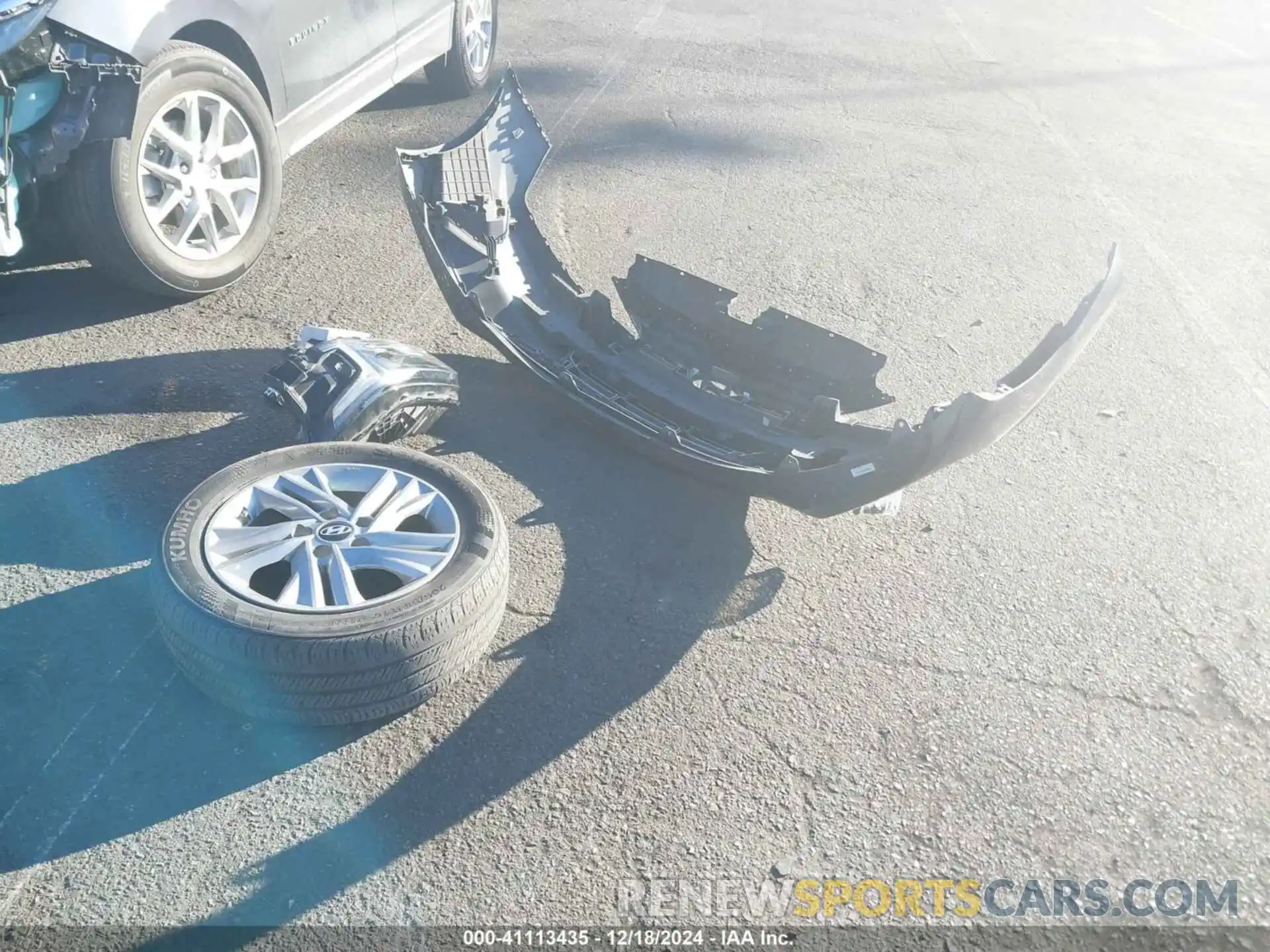 11 Photograph of a damaged car KMHD84LF3KU757225 HYUNDAI ELANTRA 2019