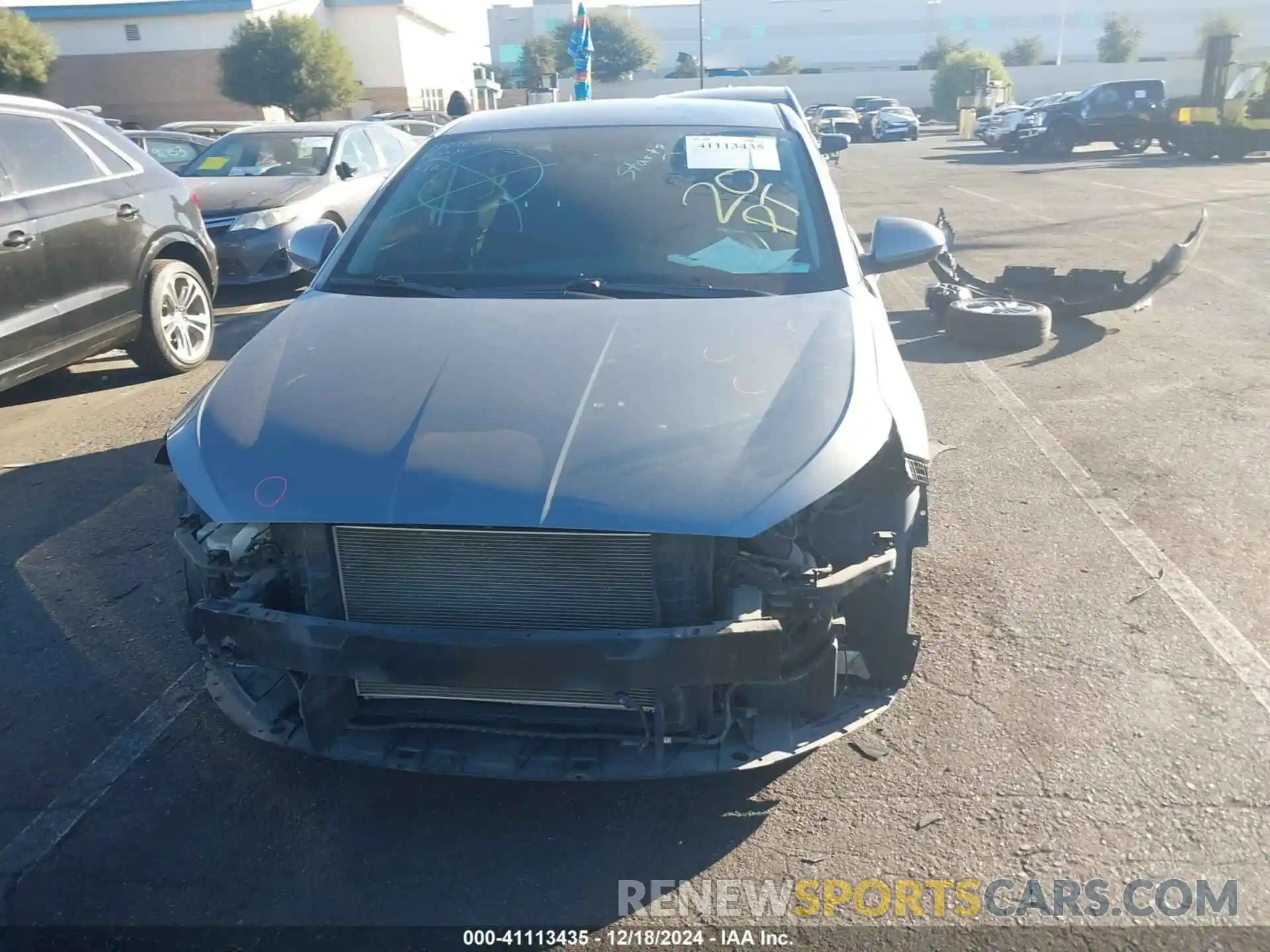 12 Photograph of a damaged car KMHD84LF3KU757225 HYUNDAI ELANTRA 2019