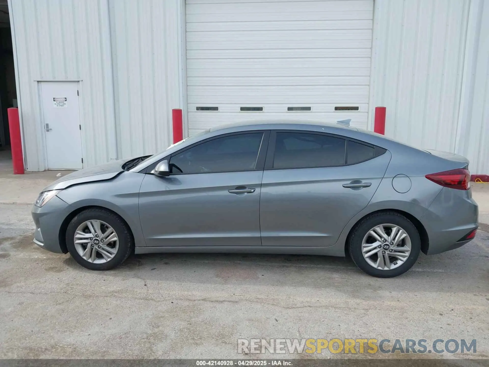 14 Photograph of a damaged car KMHD84LF3KU761288 HYUNDAI ELANTRA 2019