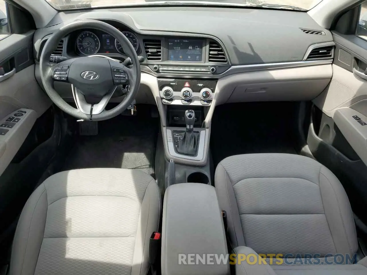 8 Photograph of a damaged car KMHD84LF3KU762909 HYUNDAI ELANTRA 2019