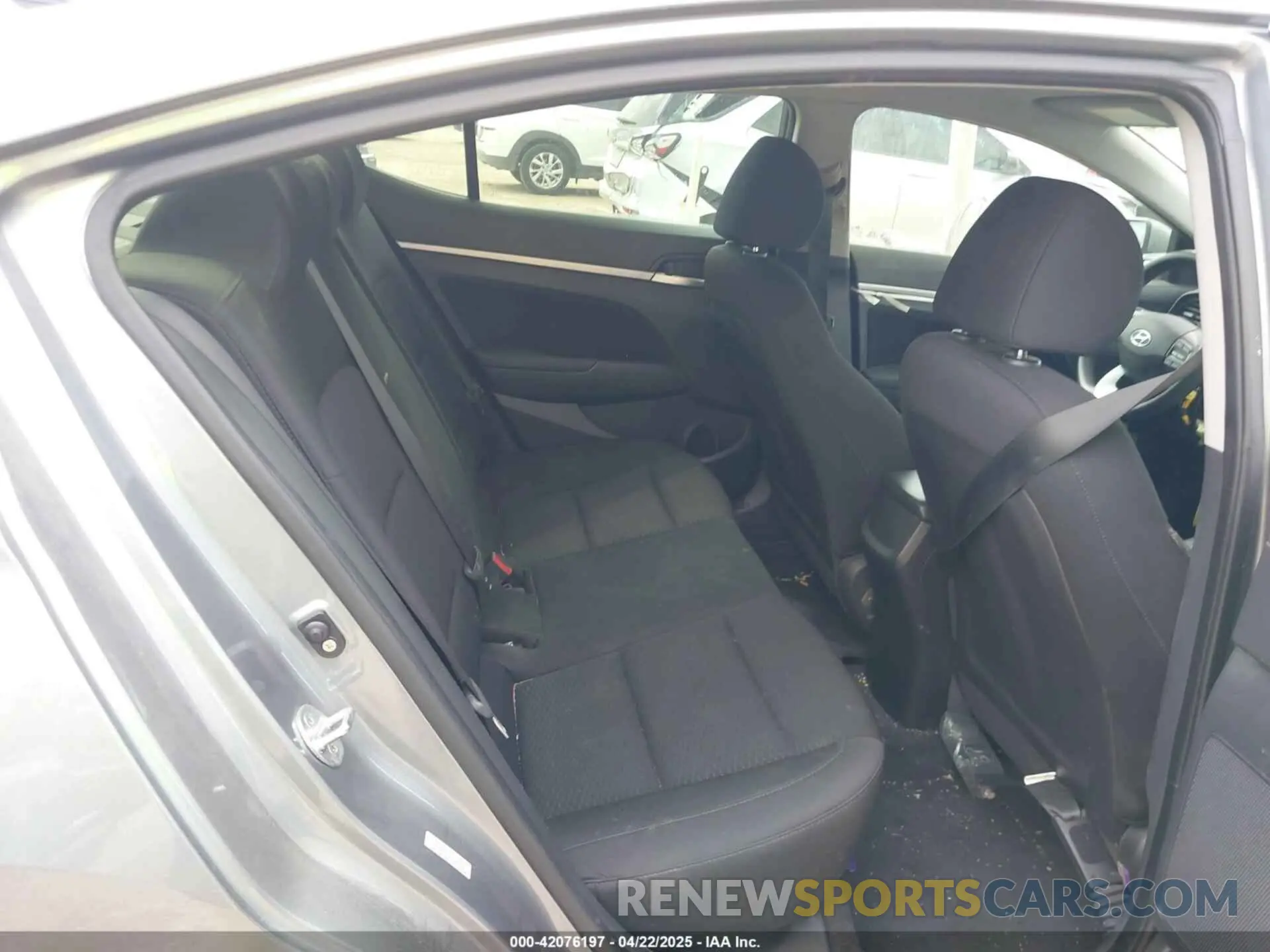 8 Photograph of a damaged car KMHD84LF3KU772775 HYUNDAI ELANTRA 2019