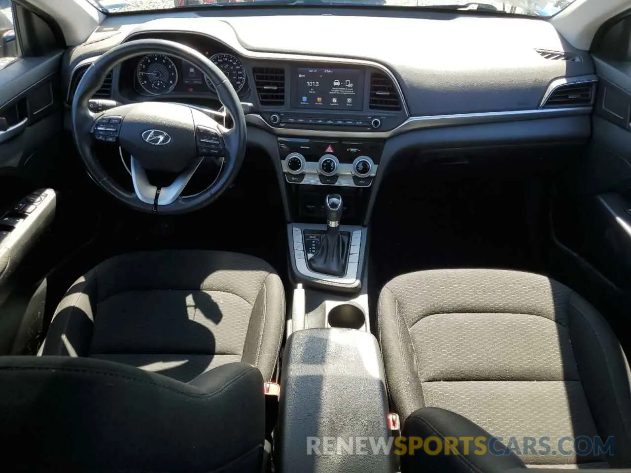 8 Photograph of a damaged car KMHD84LF3KU873573 HYUNDAI ELANTRA 2019