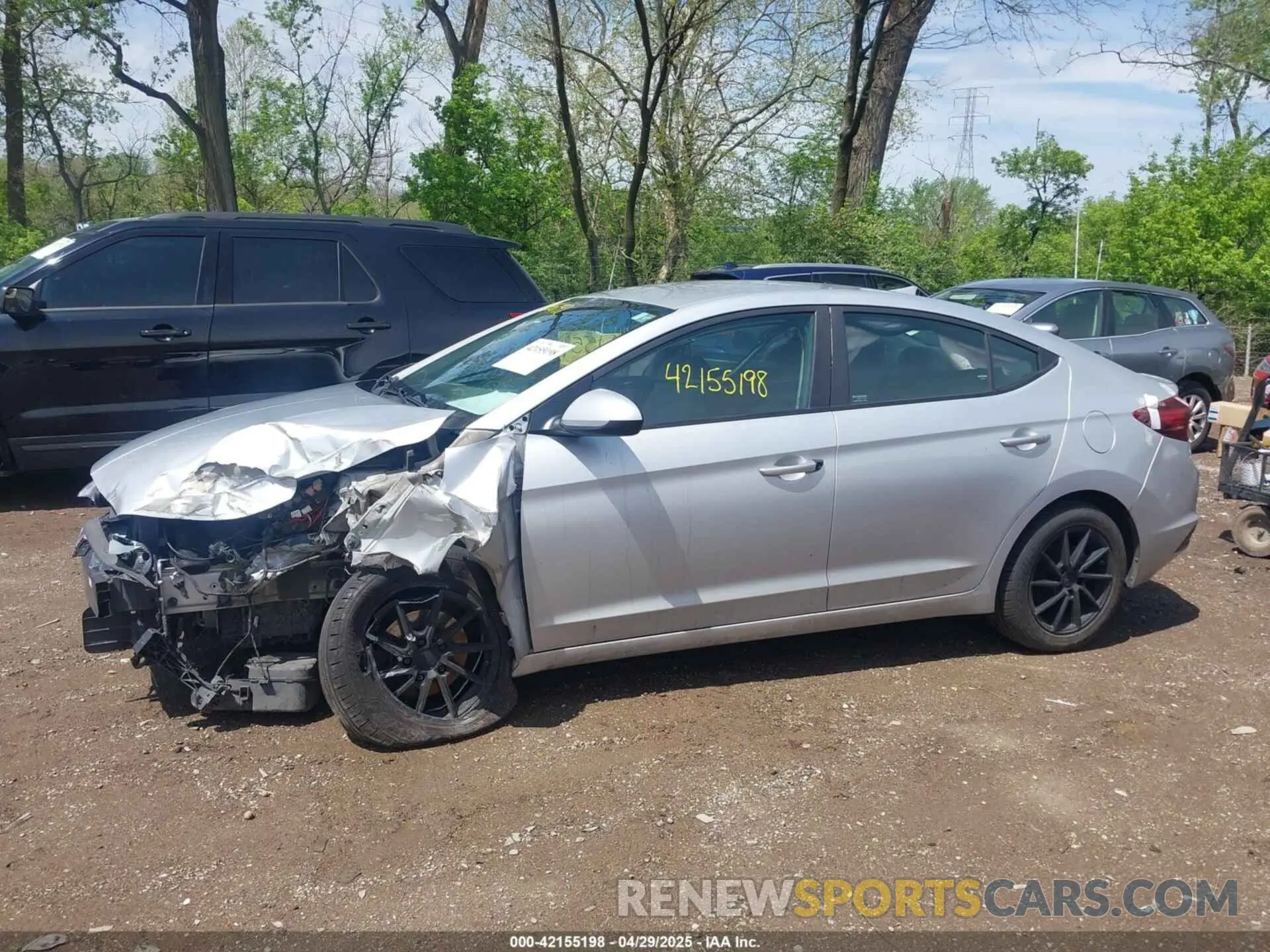 14 Photograph of a damaged car KMHD84LF4KU746265 HYUNDAI ELANTRA 2019