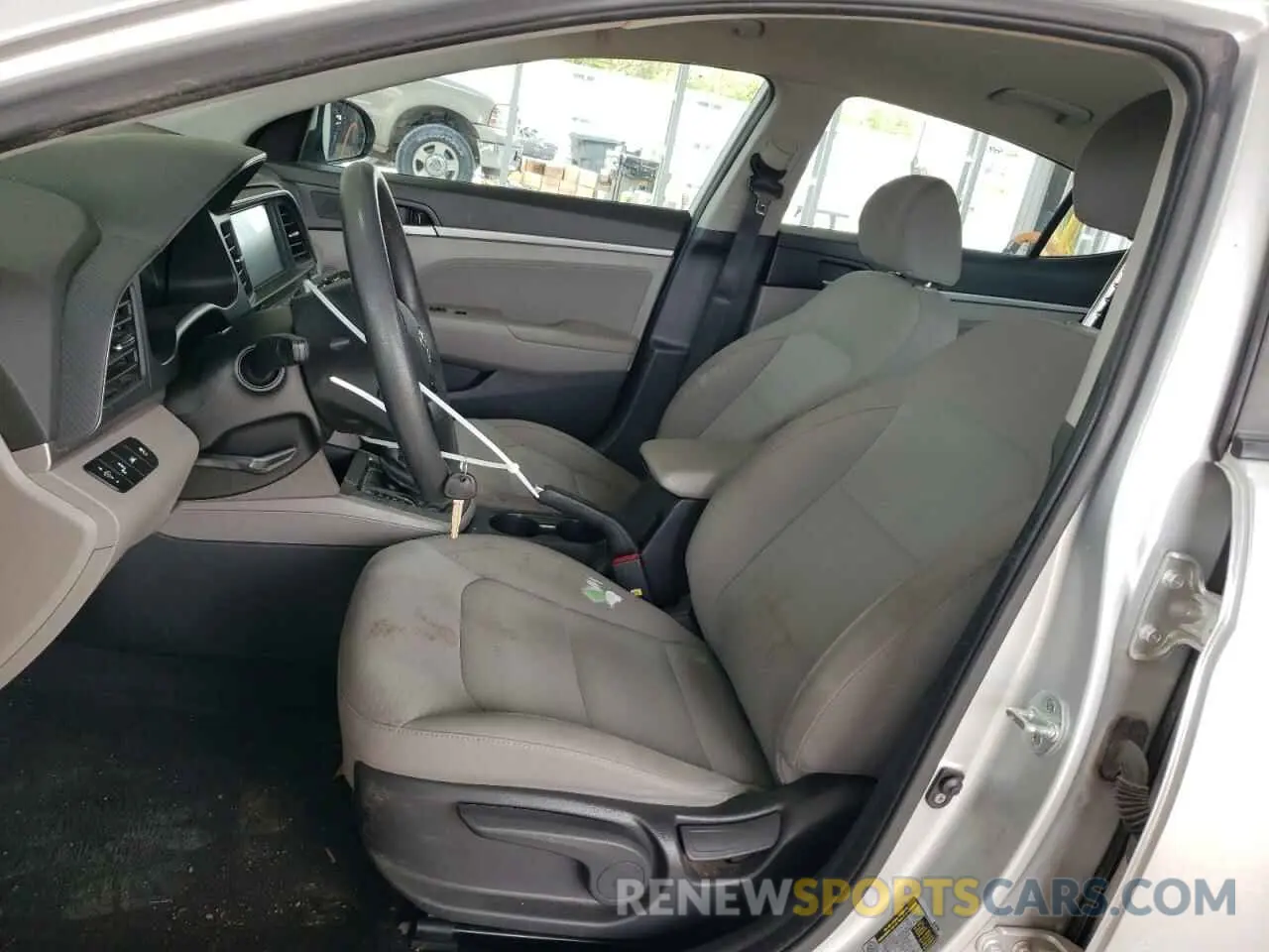 7 Photograph of a damaged car KMHD84LF4KU755063 HYUNDAI ELANTRA 2019
