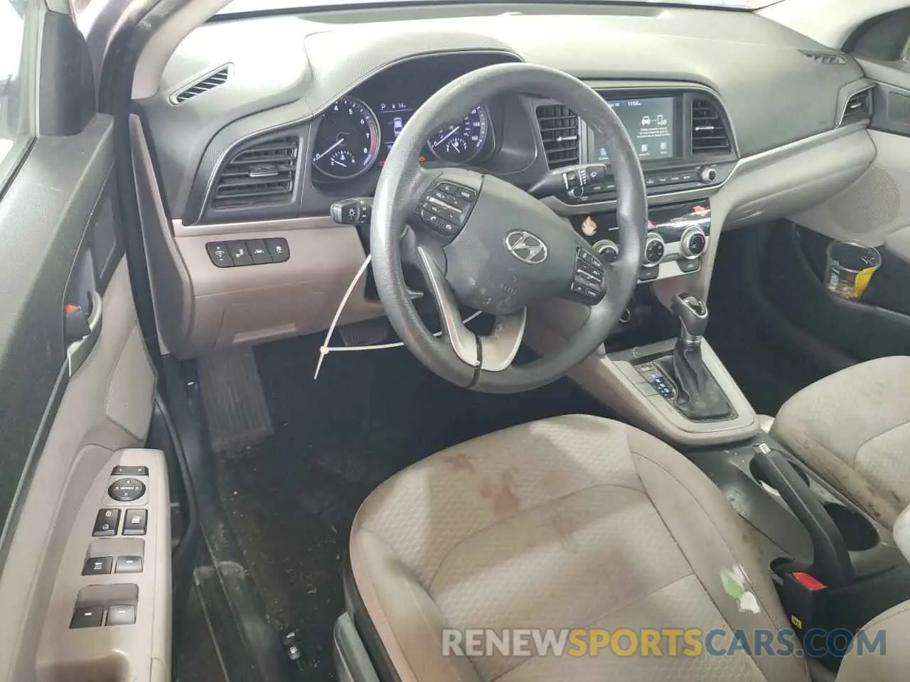 8 Photograph of a damaged car KMHD84LF4KU755063 HYUNDAI ELANTRA 2019