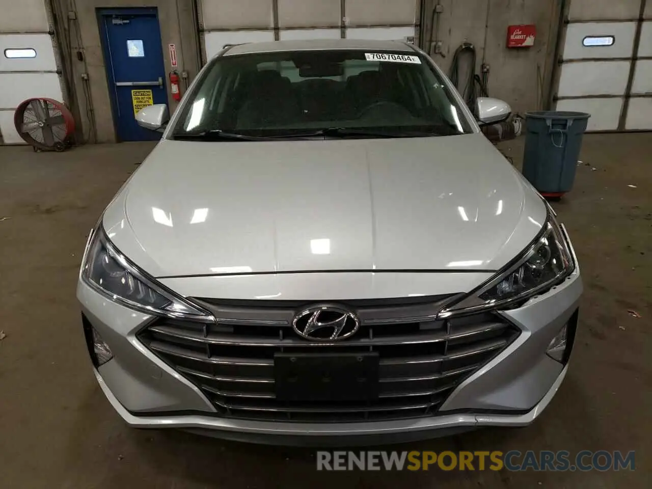 5 Photograph of a damaged car KMHD84LF4KU769786 HYUNDAI ELANTRA 2019
