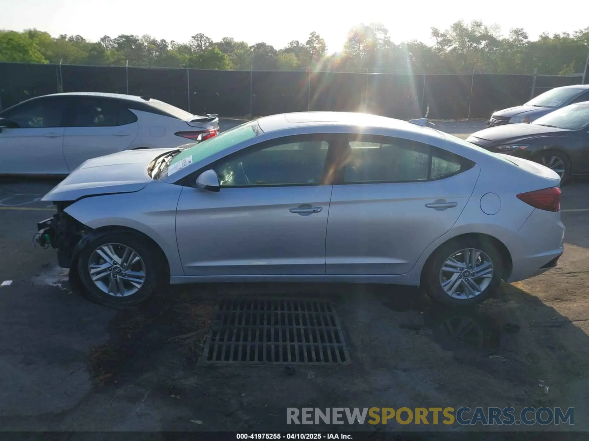 15 Photograph of a damaged car KMHD84LF4KU806786 HYUNDAI ELANTRA 2019